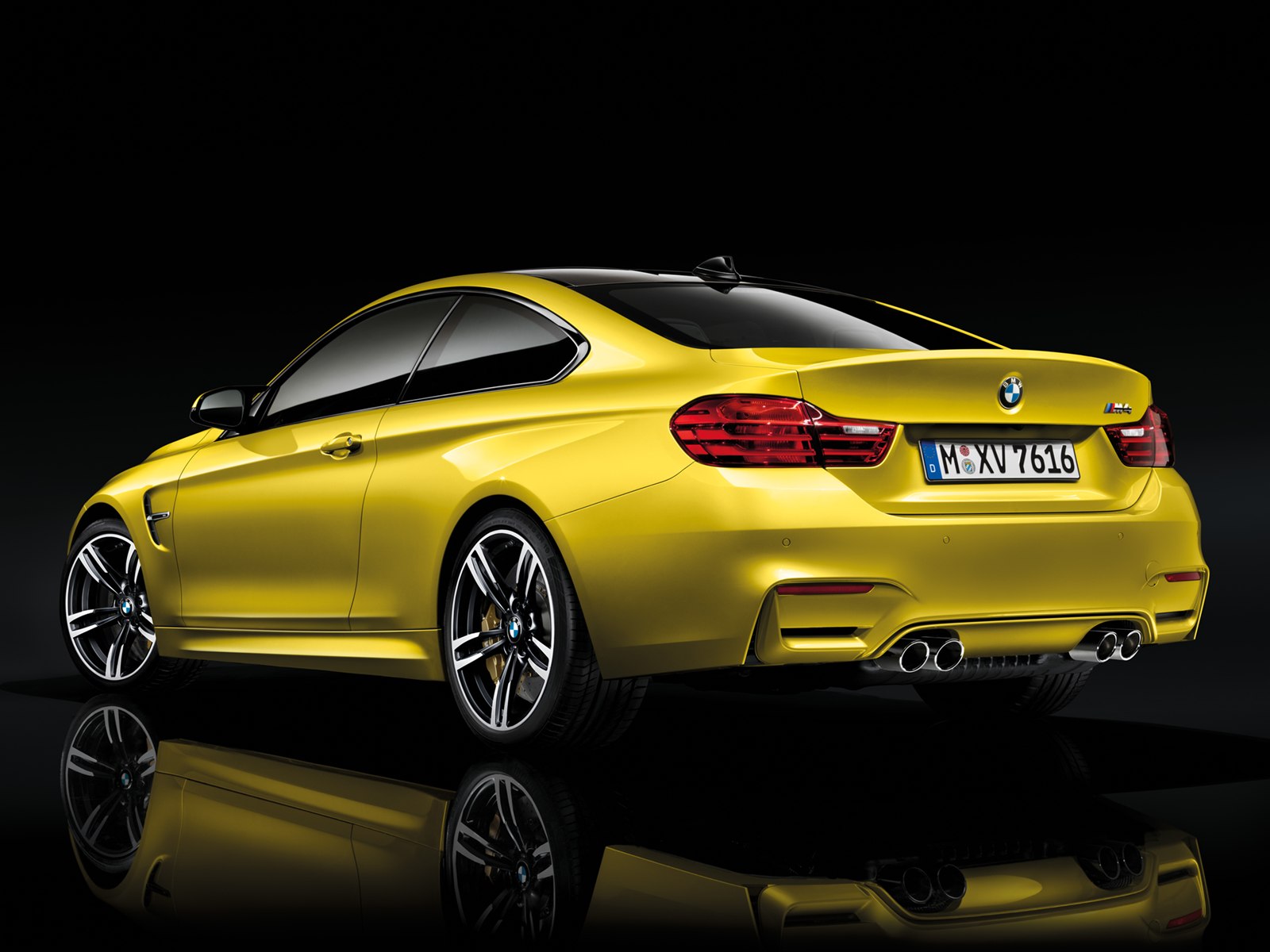 BMW M4 Coupe 2015