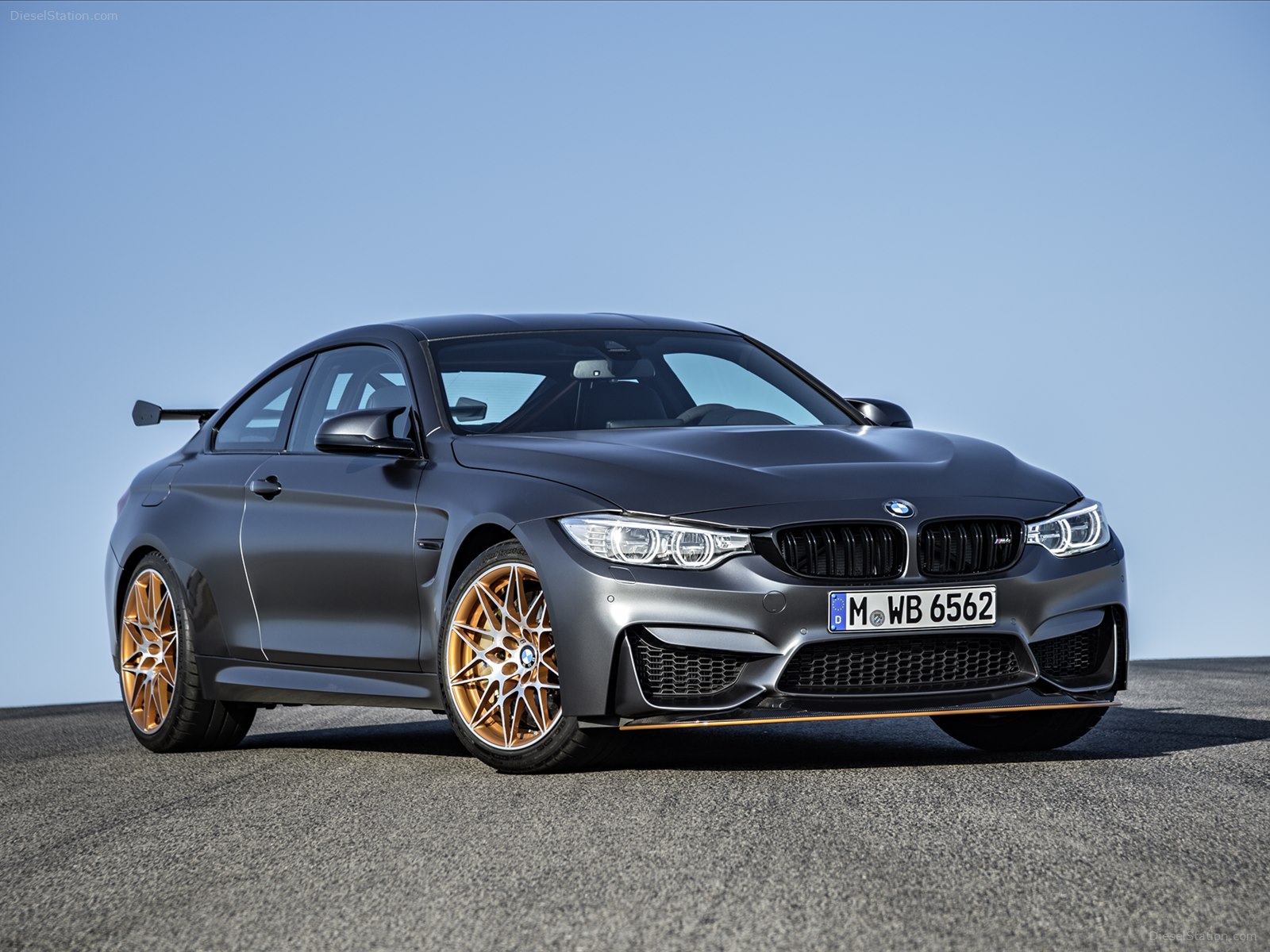 BMW M4 GTS 2016