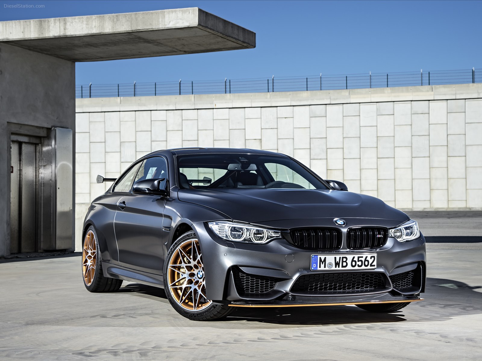 BMW M4 GTS 2016