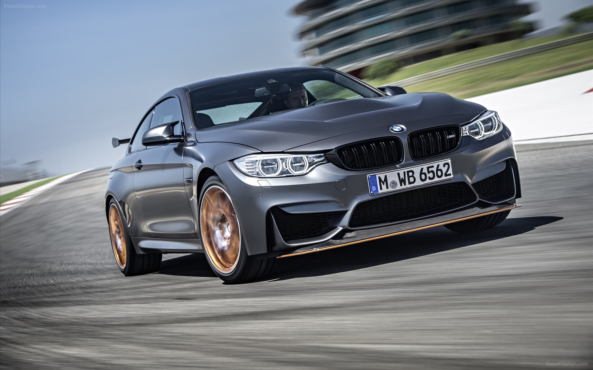 BMW M4 GTS 2016