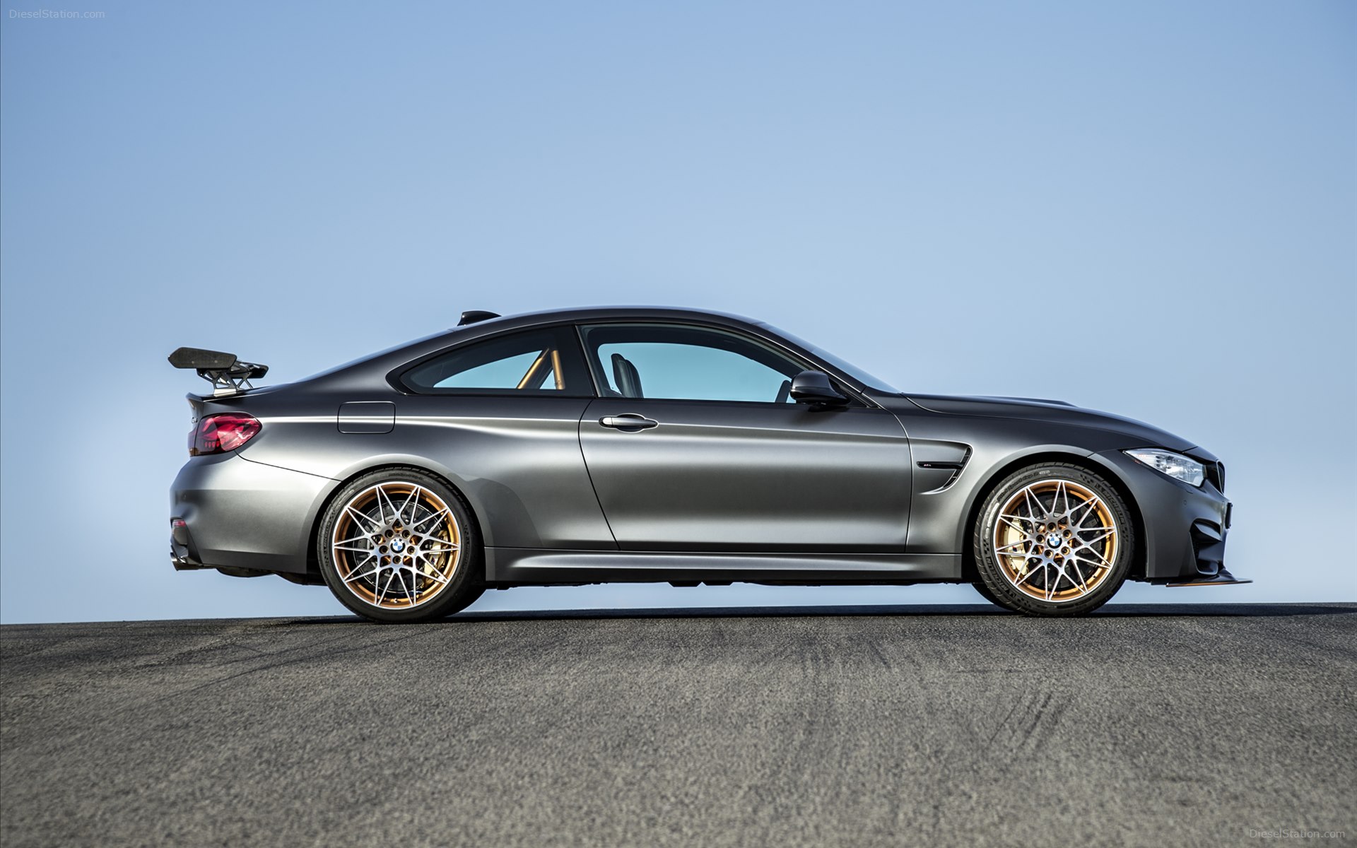 BMW M4 GTS 2016
