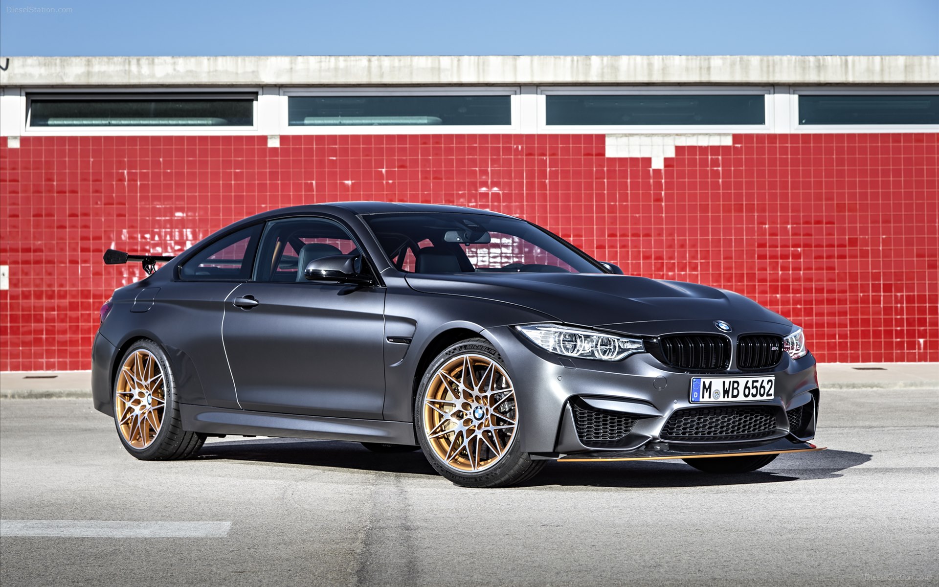 BMW M4 GTS 2016