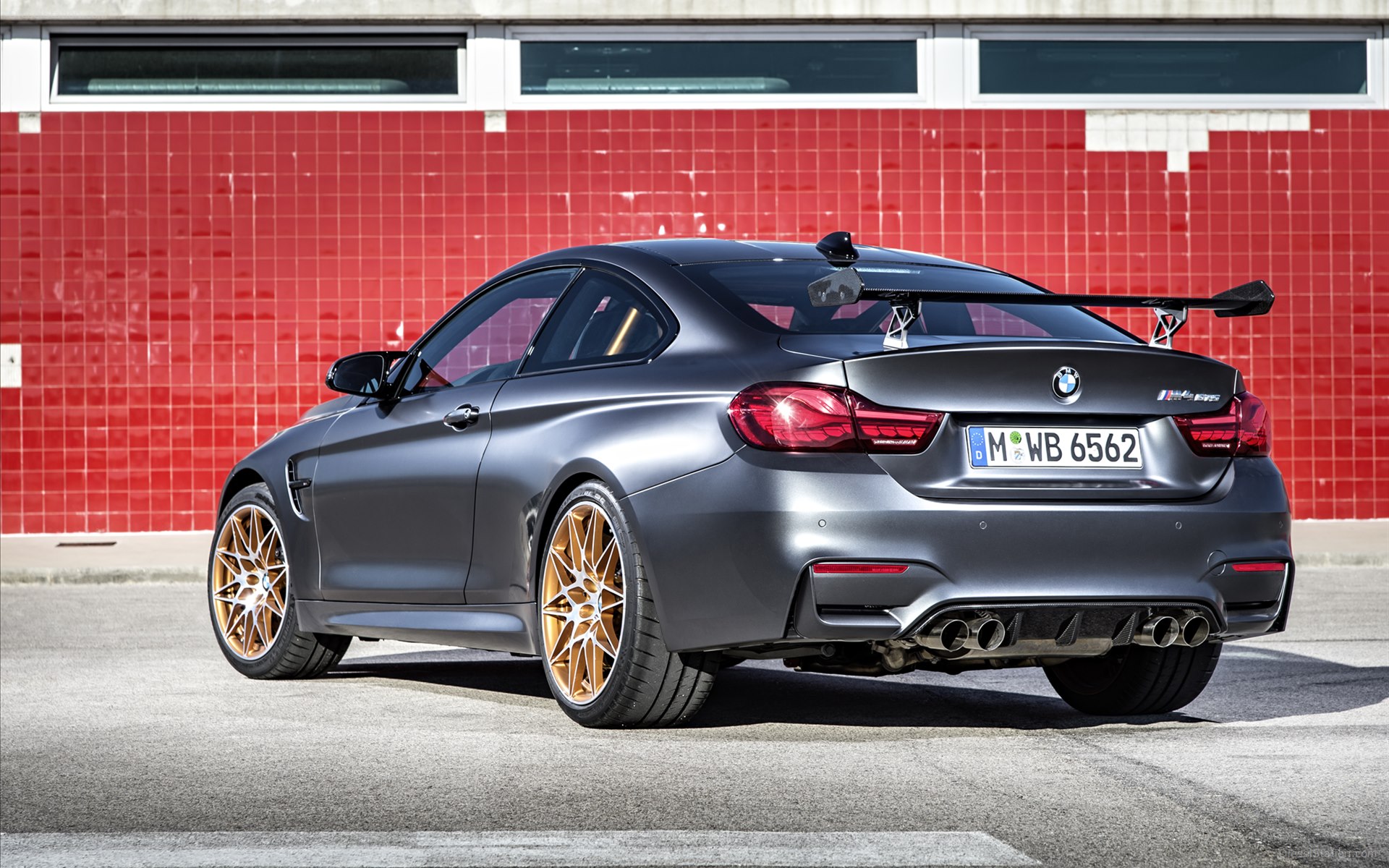 BMW M4 GTS 2016