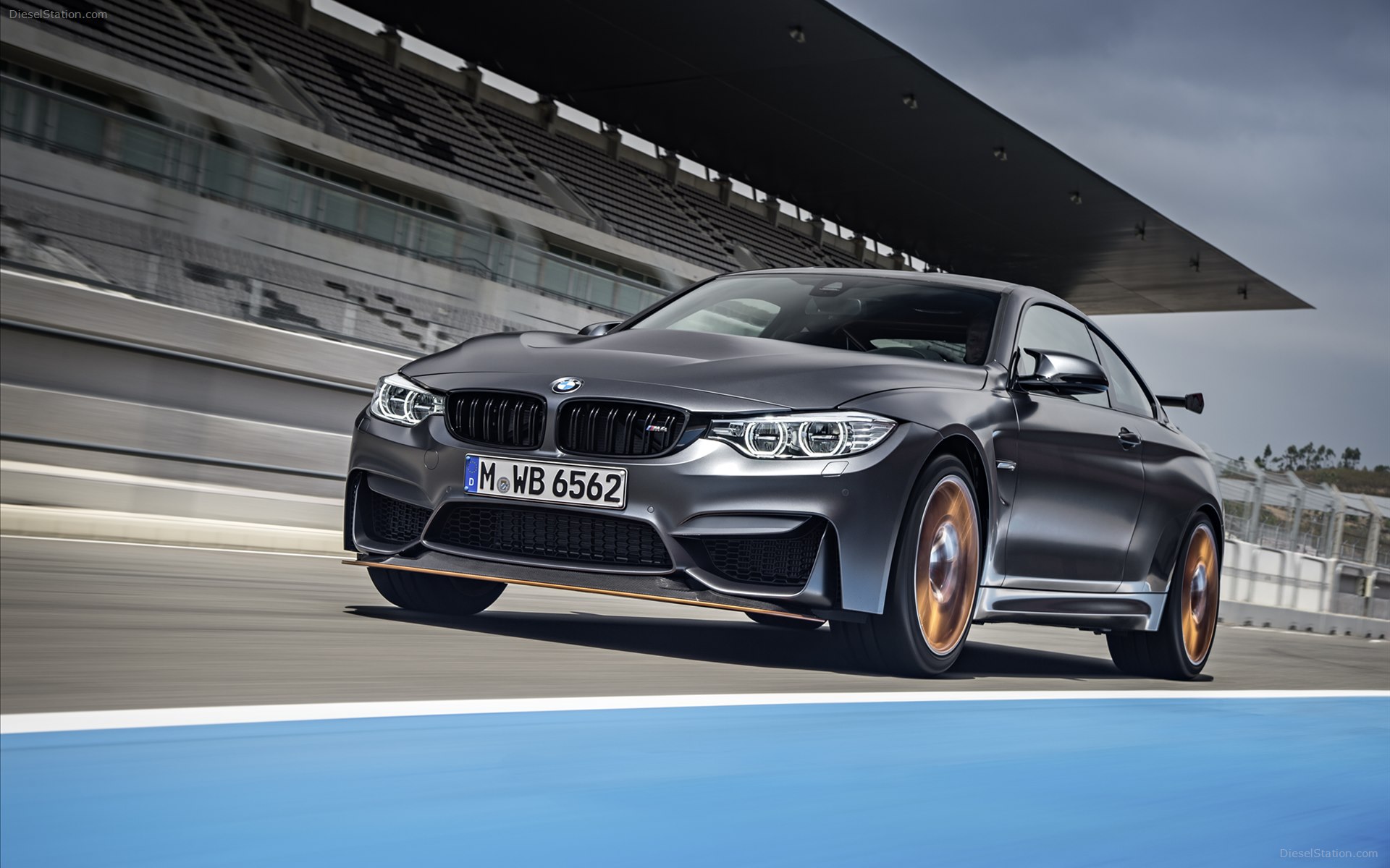 BMW M4 GTS 2016