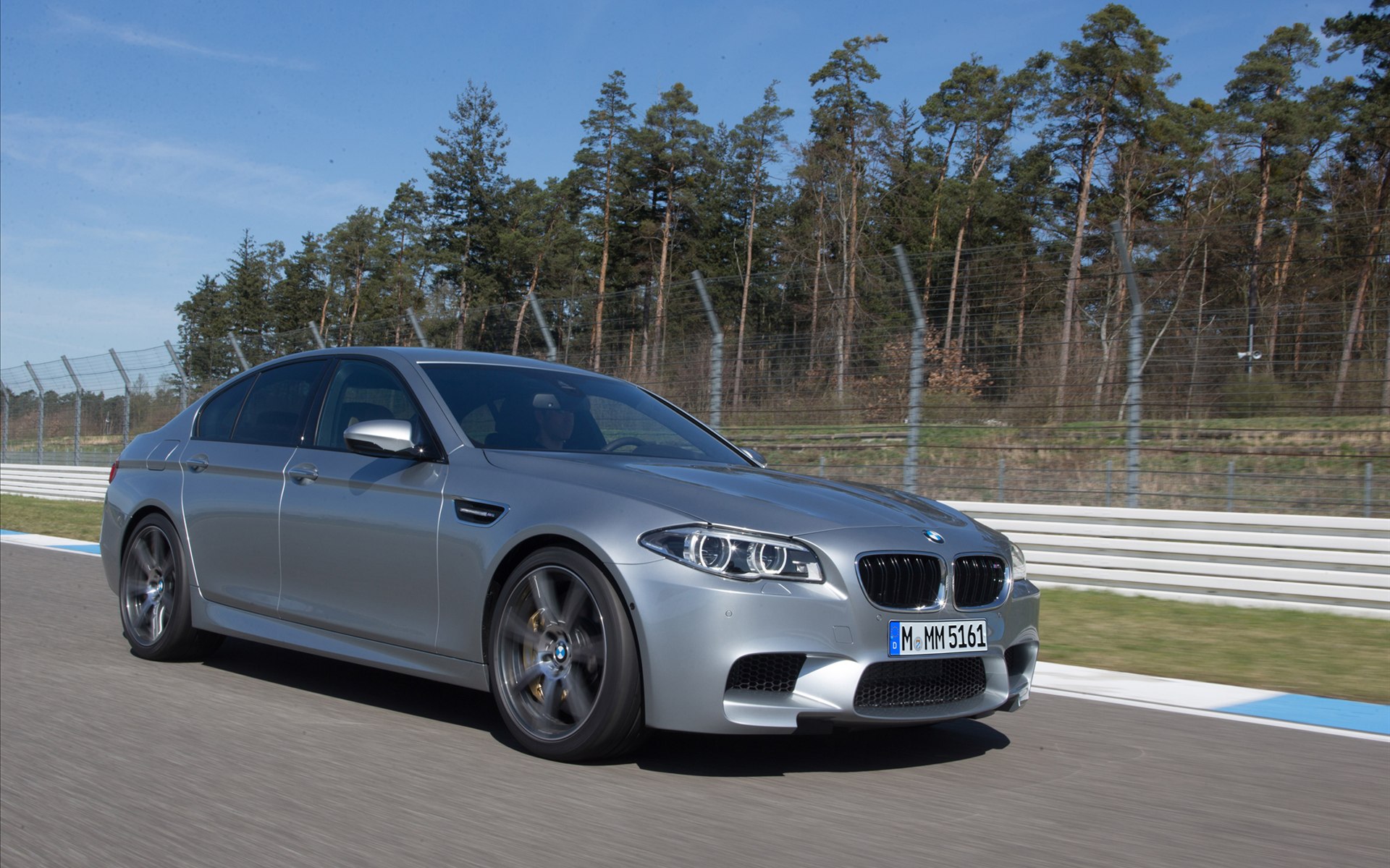 BMW M5 2014