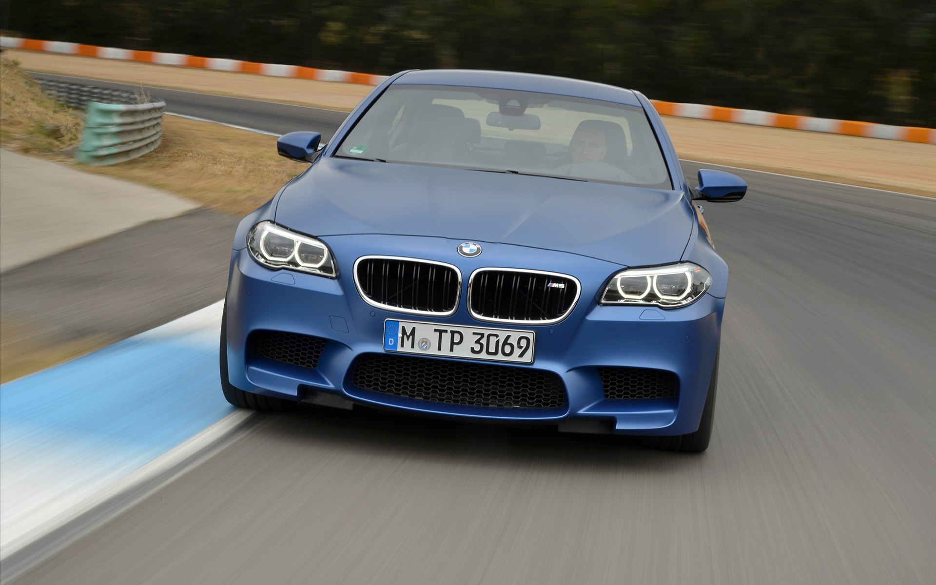 BMW M5 2014