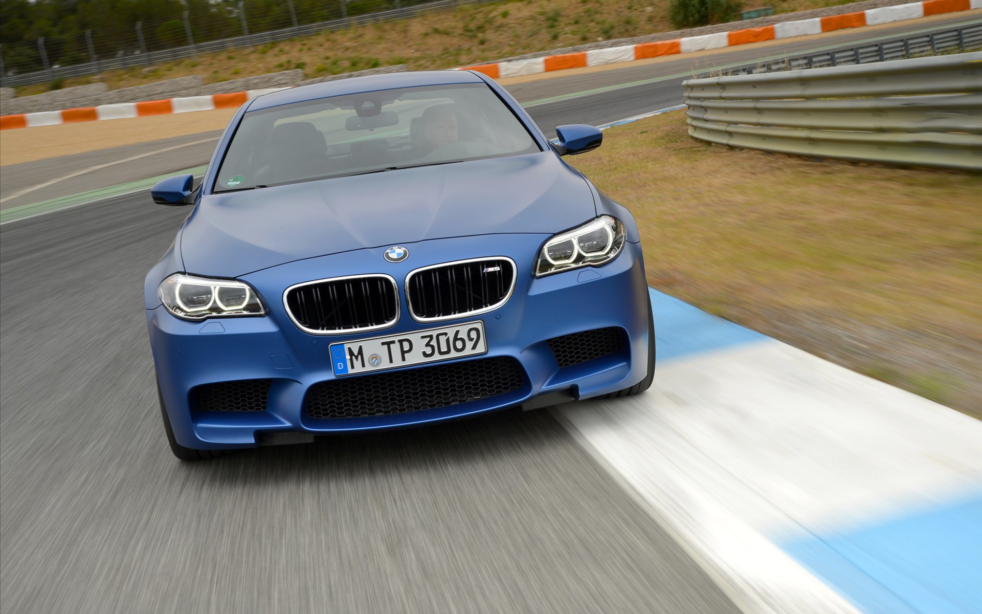 BMW M5 2014