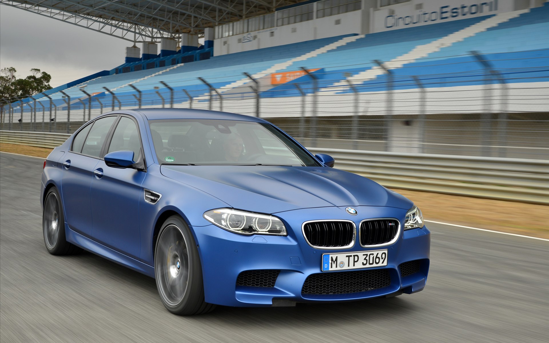 BMW M5 2014