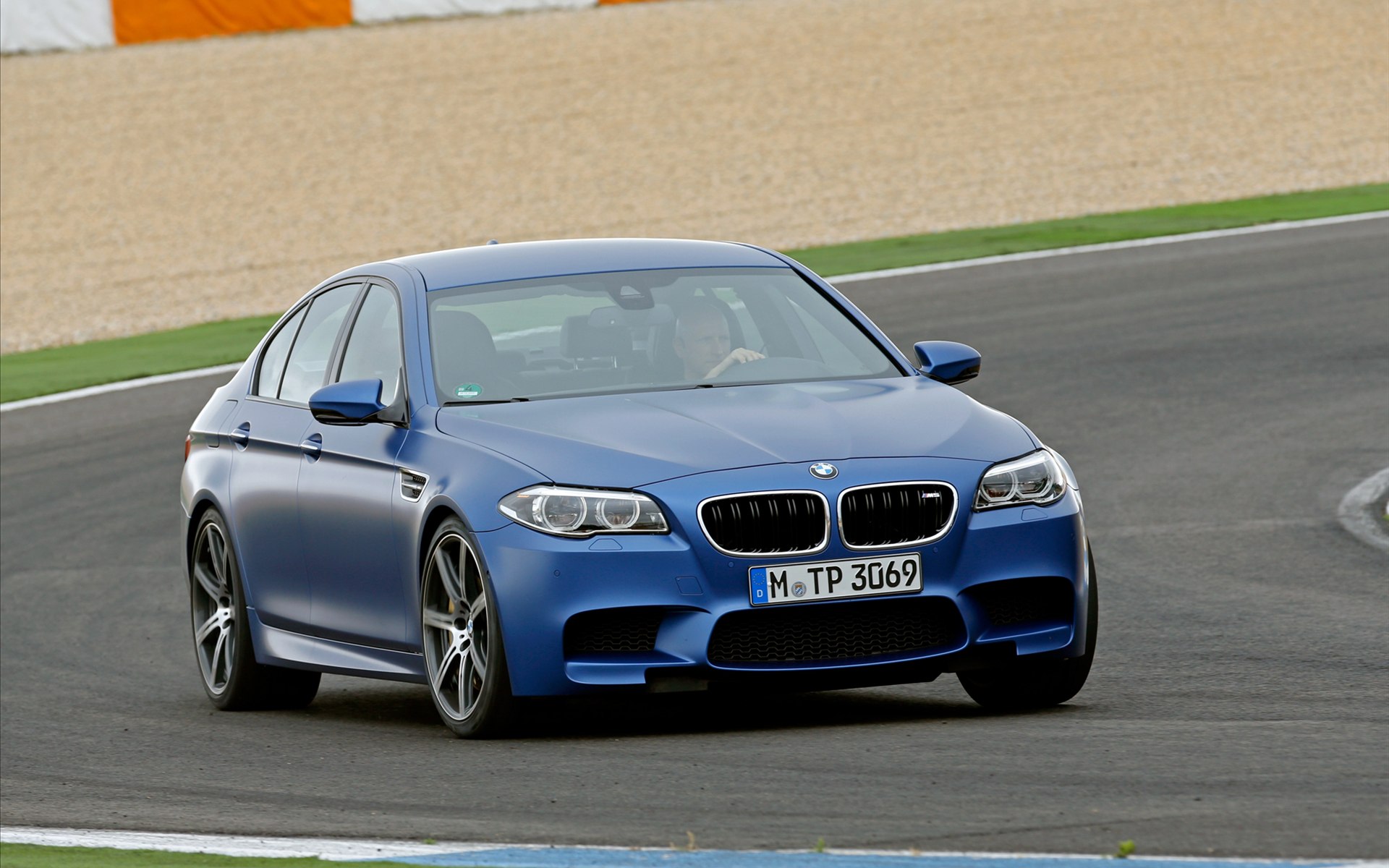 BMW M5 2014