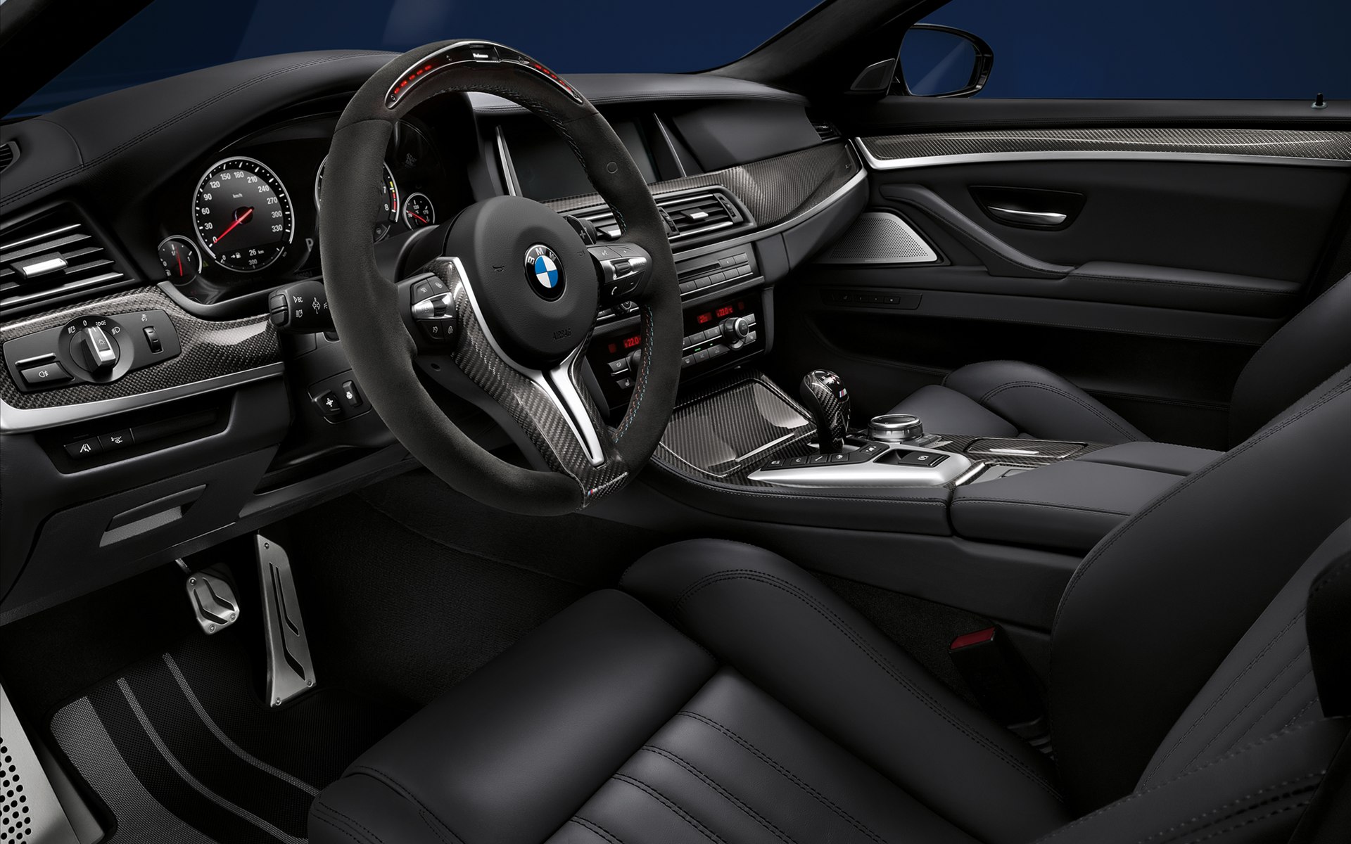 BMW M5 2014