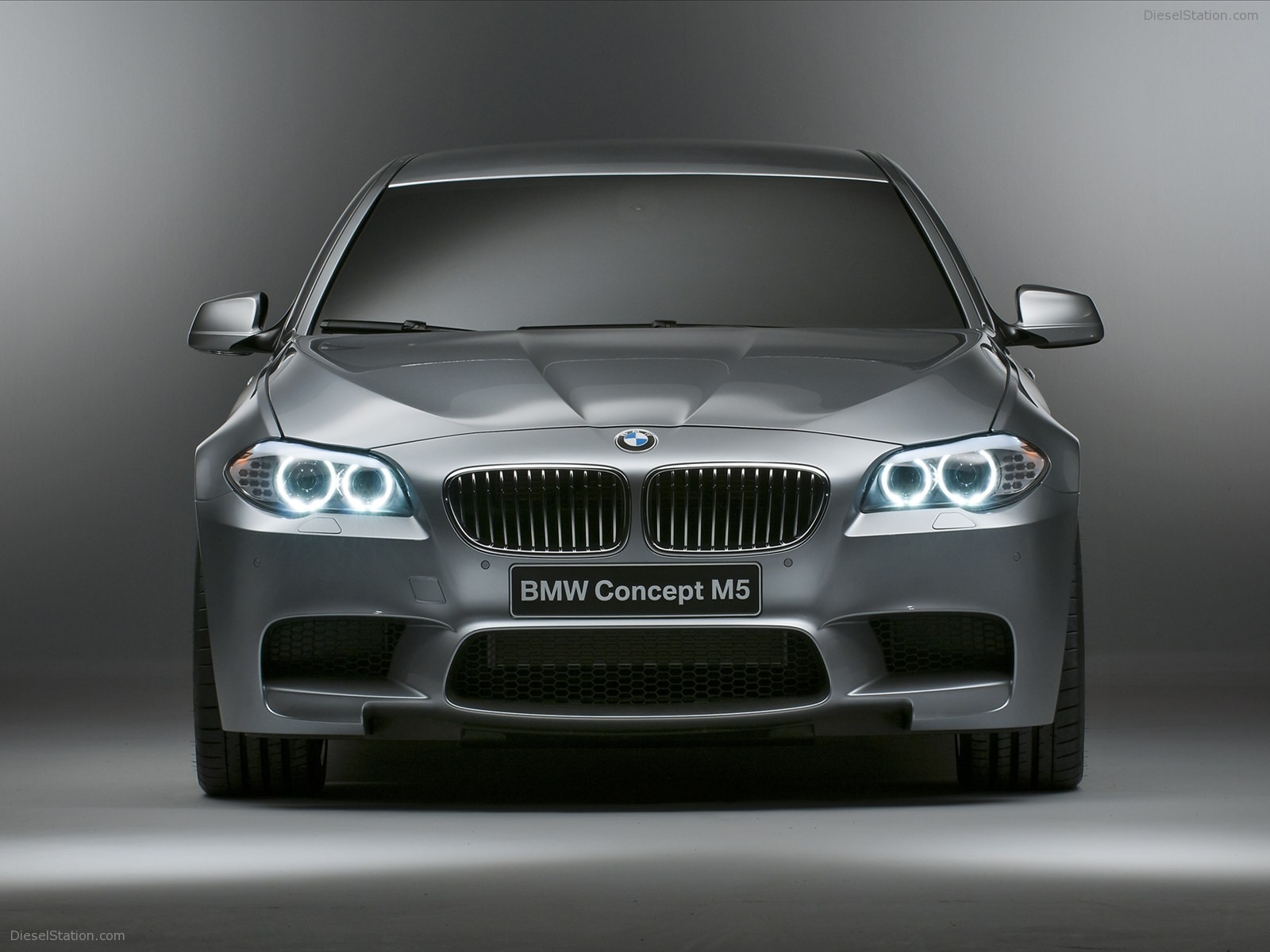 BMW M5 Concept Car 2011