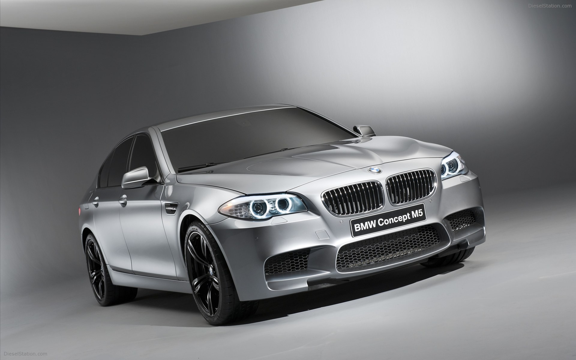 BMW M5 Concept Car 2011
