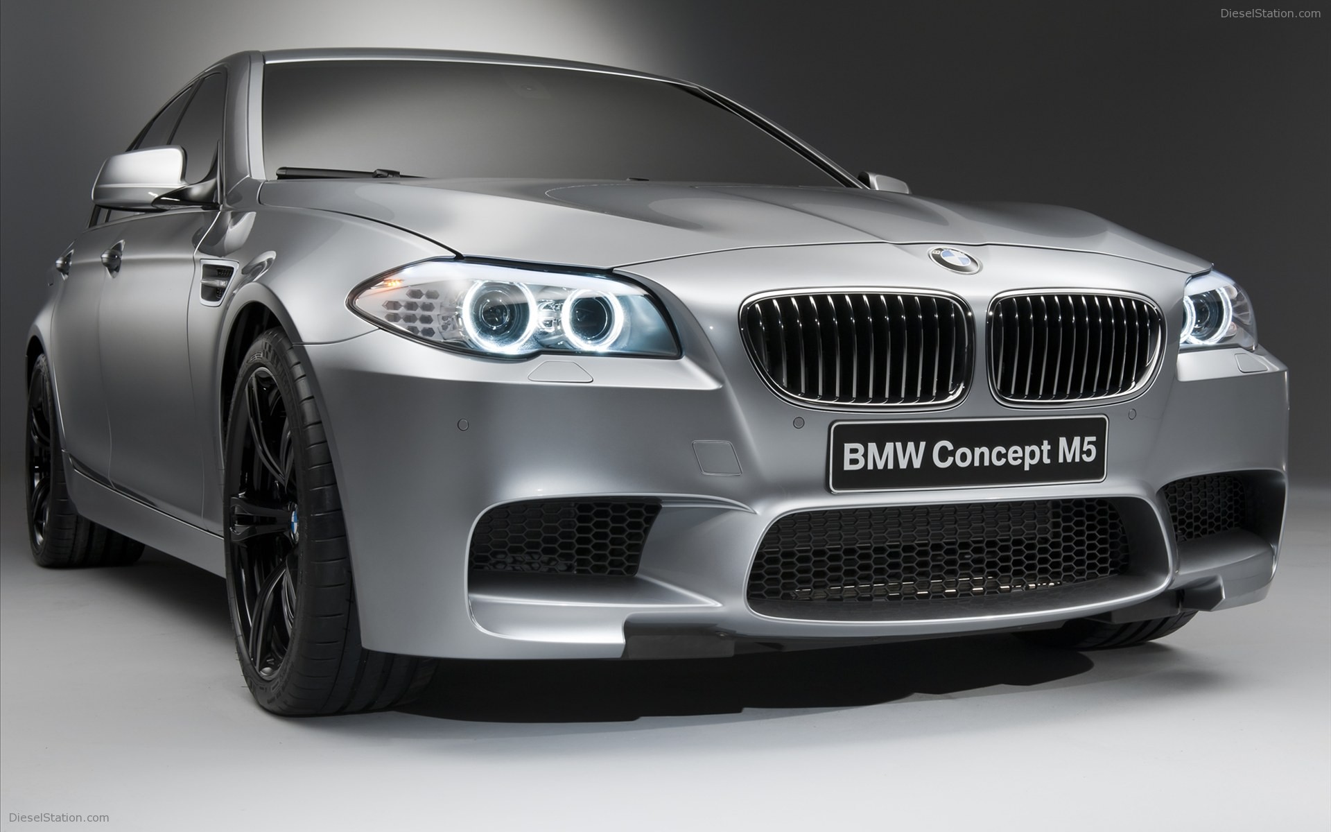 BMW M5 Concept Car 2011