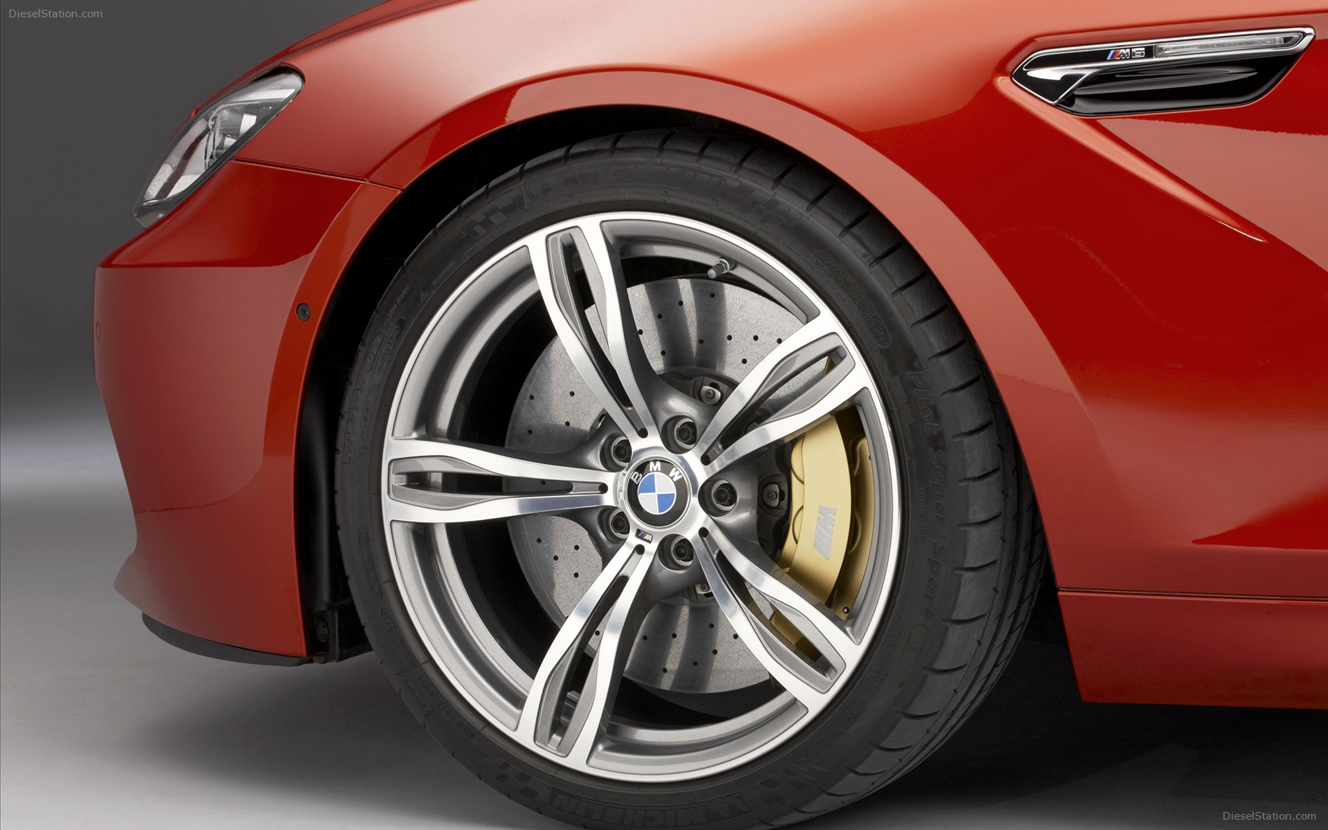 BMW M6 2012