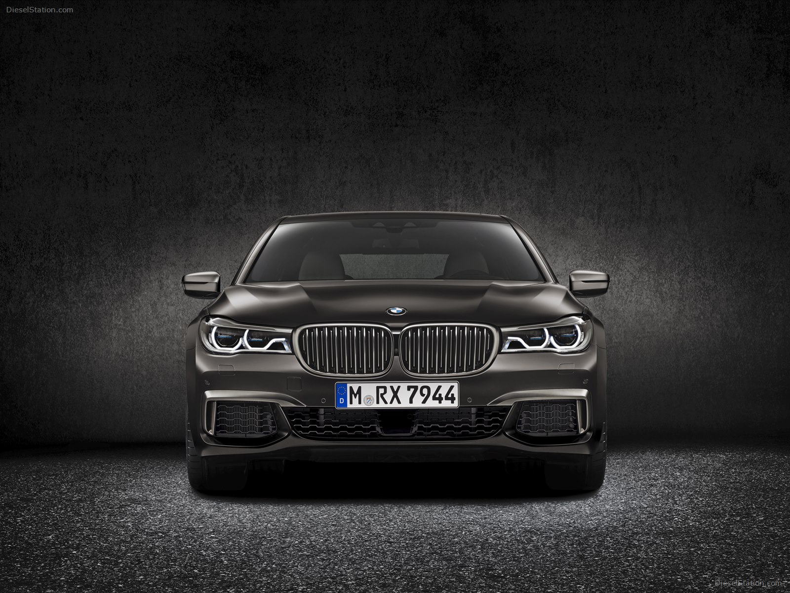 BMW M760Li xDrive 2017