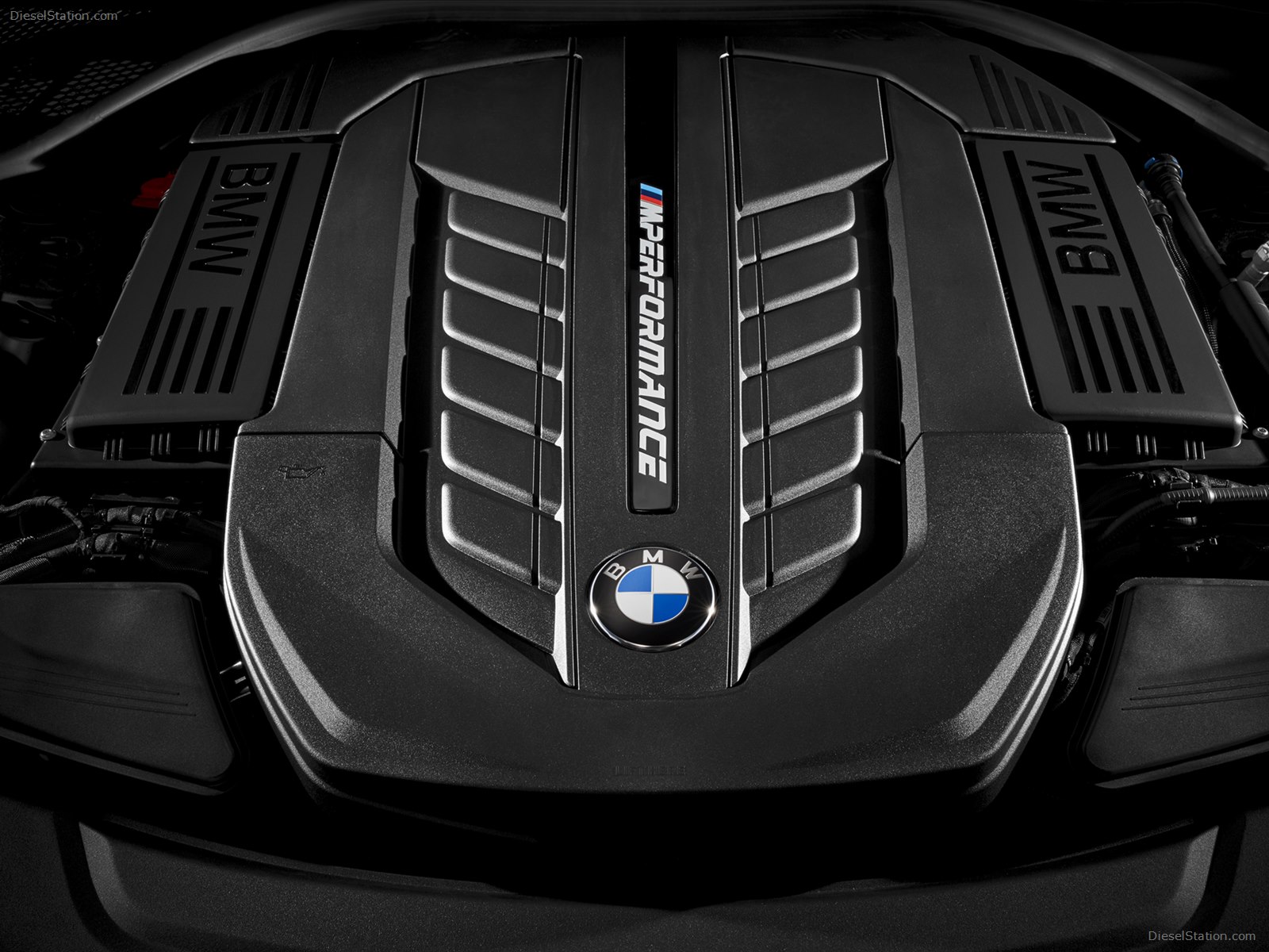 BMW M760Li xDrive 2017