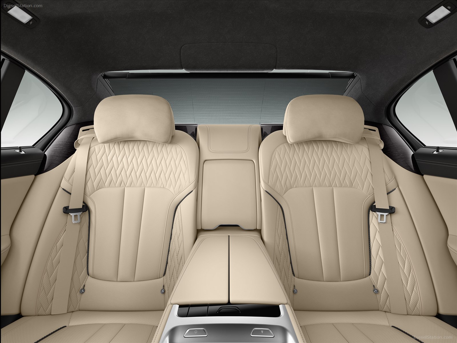 BMW M760Li xDrive 2017