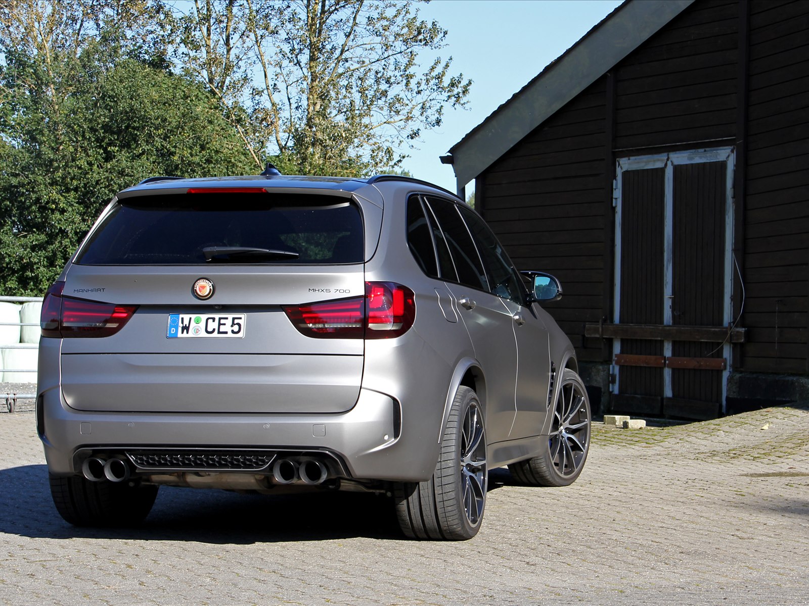 BMW MHX5 700 2015 By Manhart Performance BMW MHX5 700 2015 By Manhart Performance