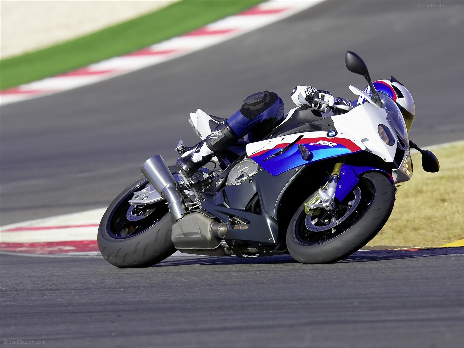 New BMW S 1000 RR