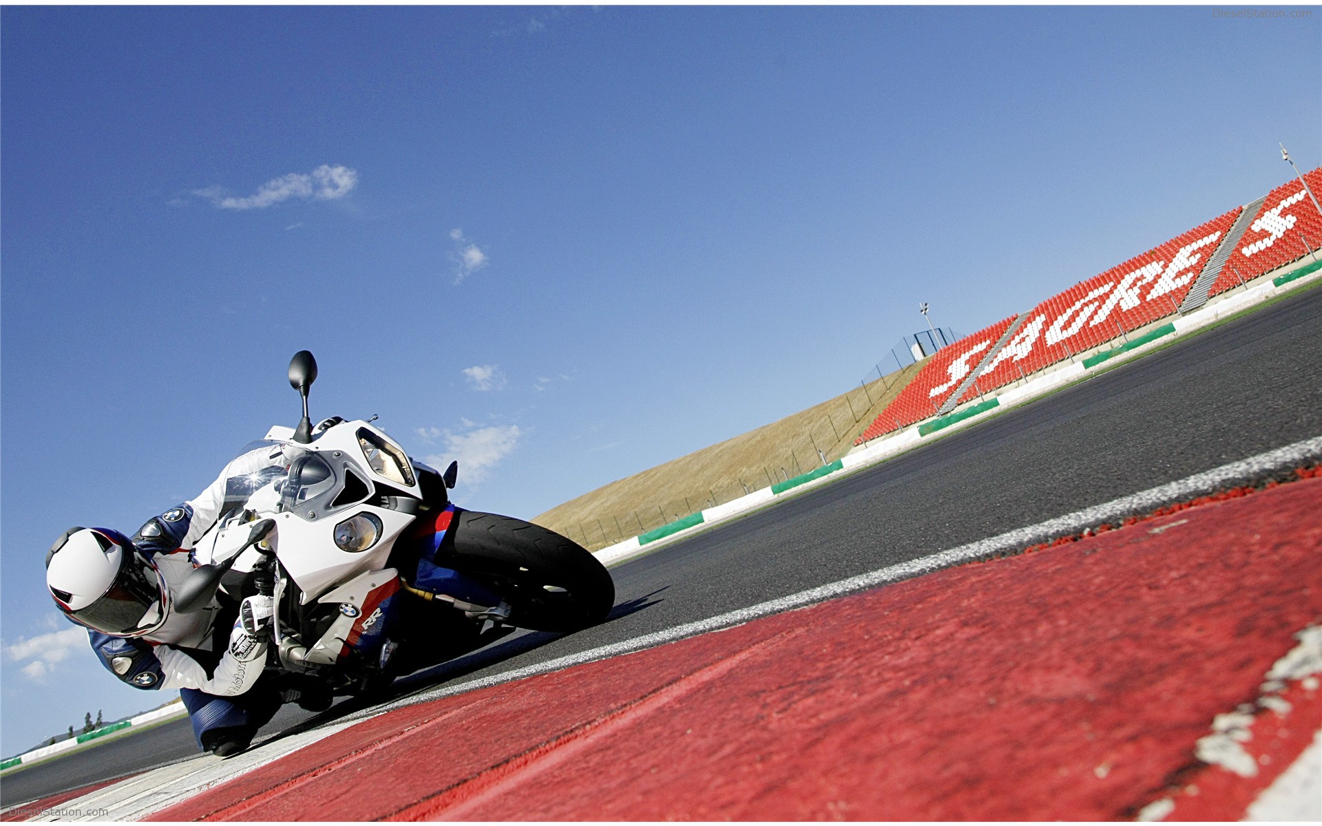 New BMW S 1000 RR
