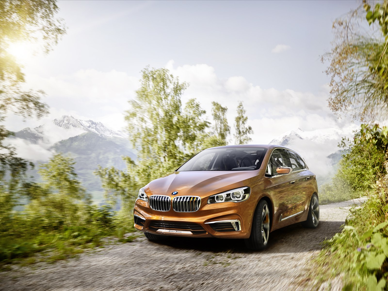 BMW Active Tourer Outdoor Concept 2013