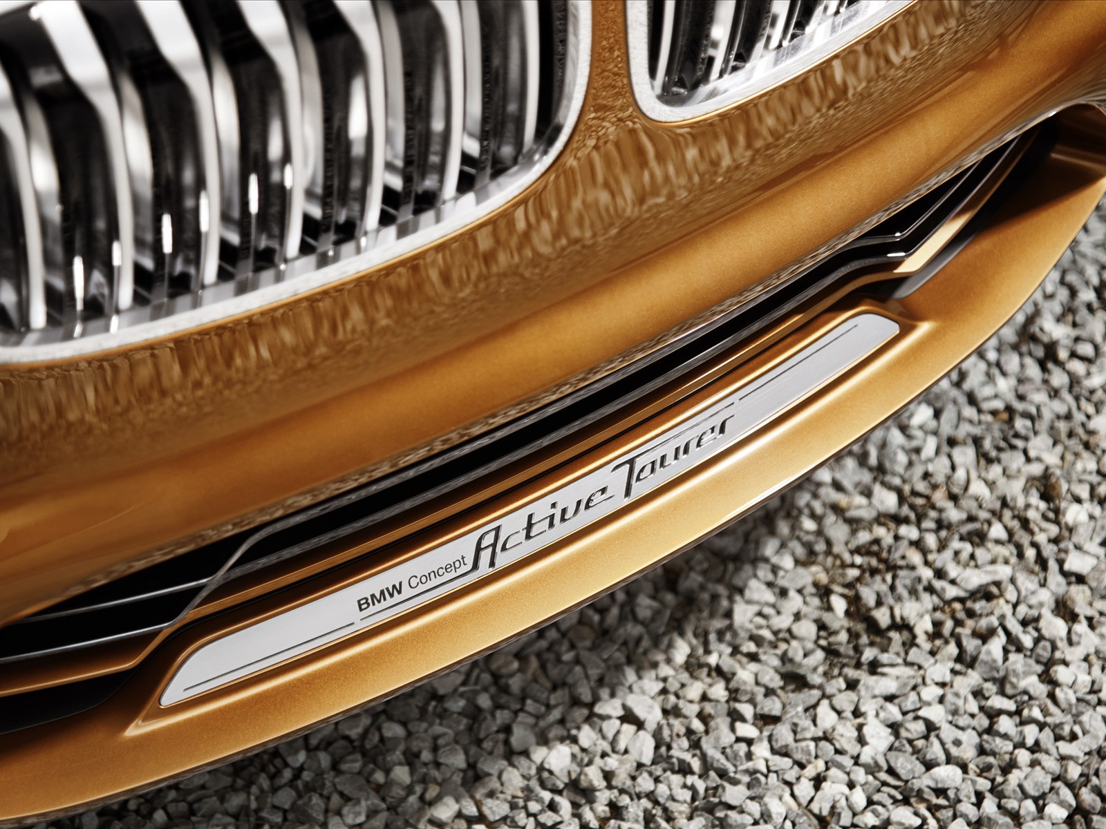 BMW Active Tourer Outdoor Concept 2013