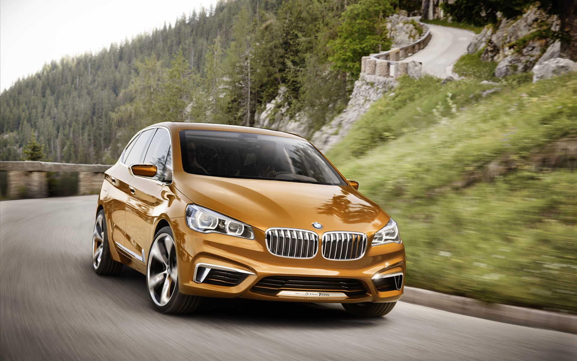 BMW Active Tourer Outdoor Concept 2013