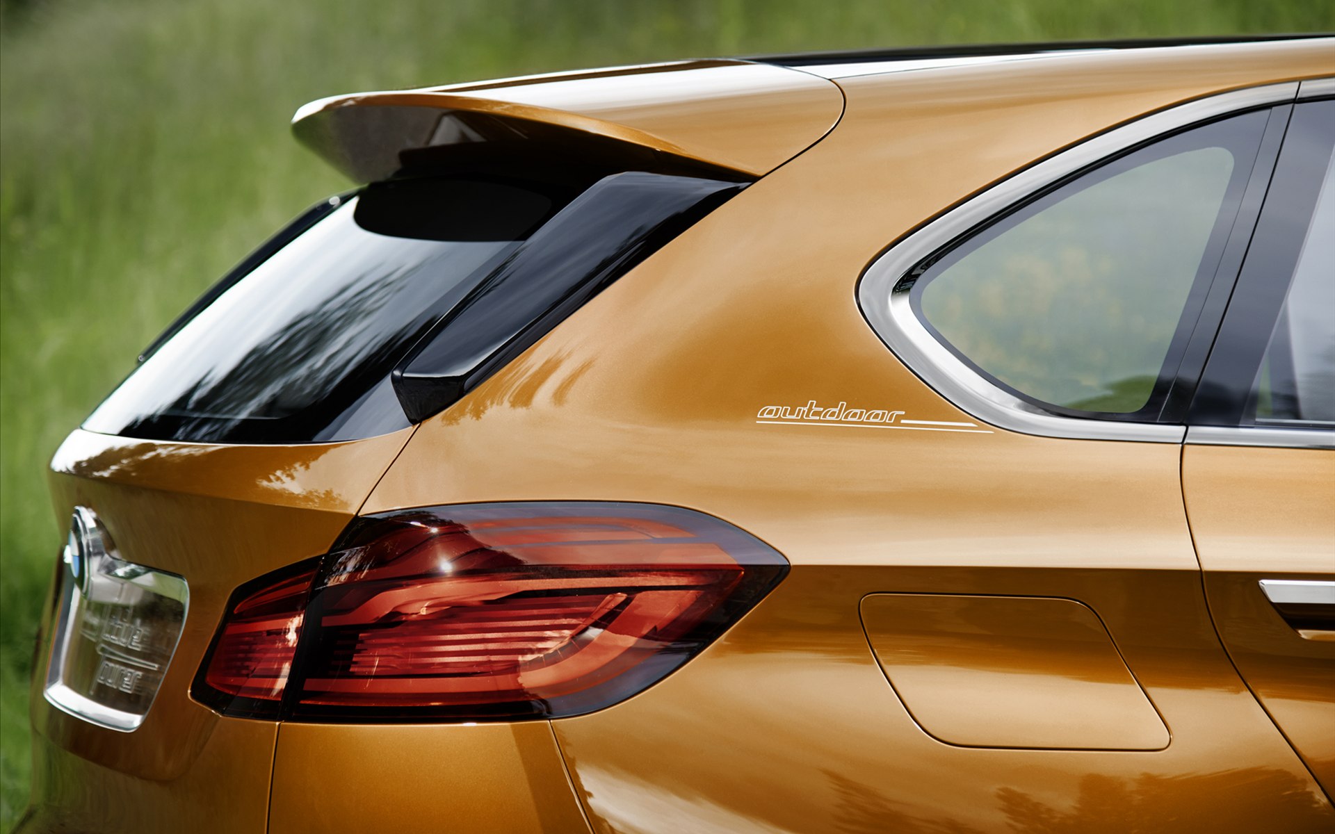 BMW Active Tourer Outdoor Concept 2013