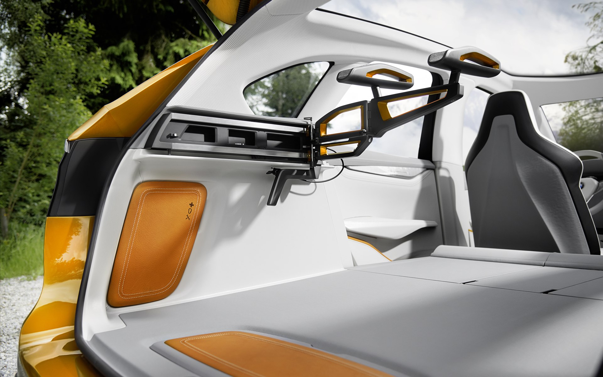 BMW Active Tourer Outdoor Concept 2013