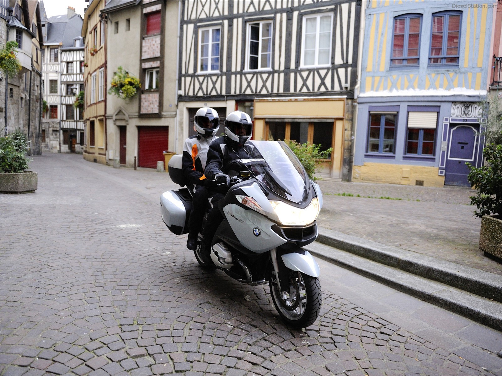 The New BMW R 1200 RT