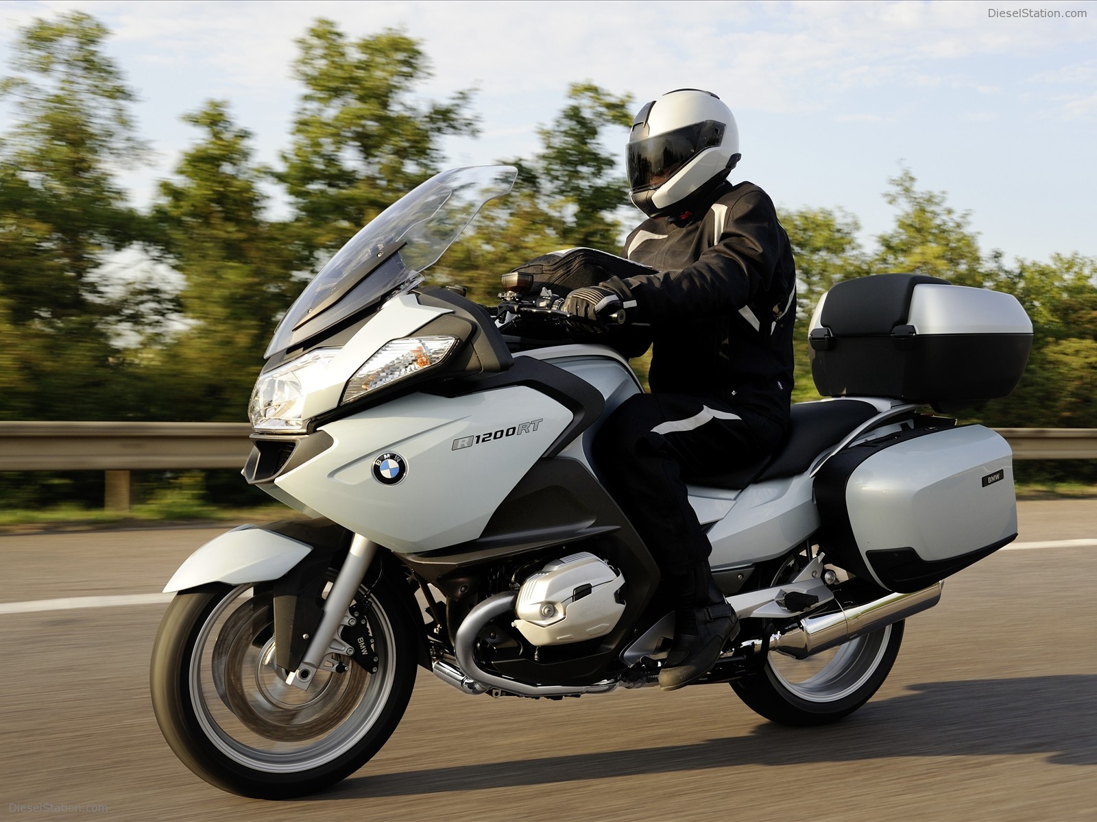 The New BMW R 1200 RT