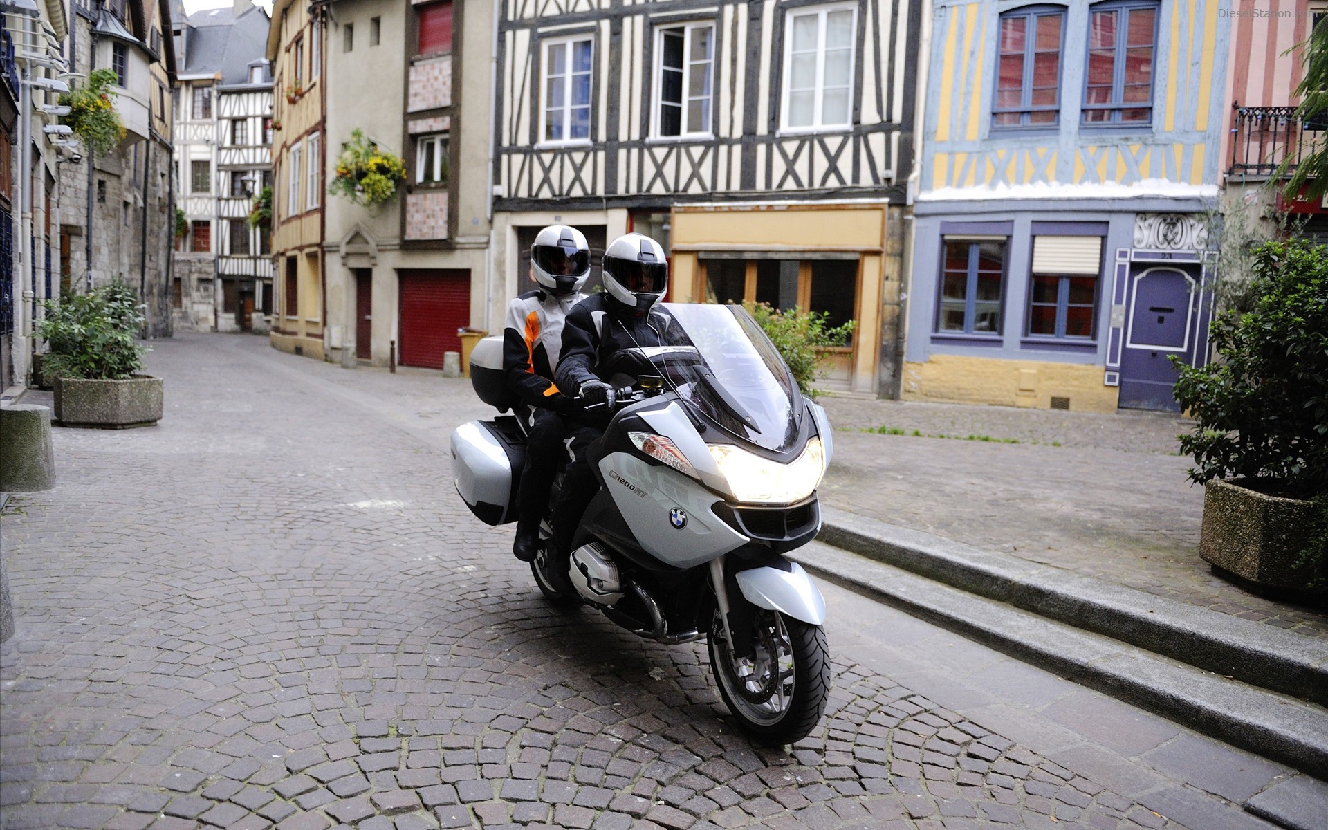 The New BMW R 1200 RT