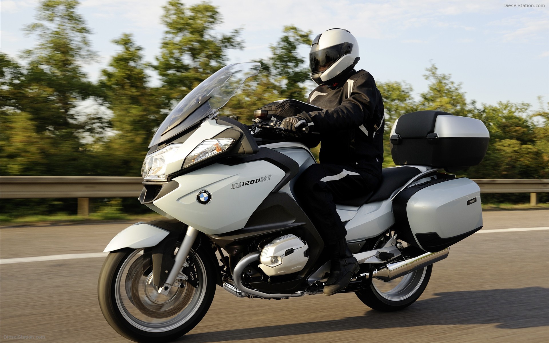 The New BMW R 1200 RT