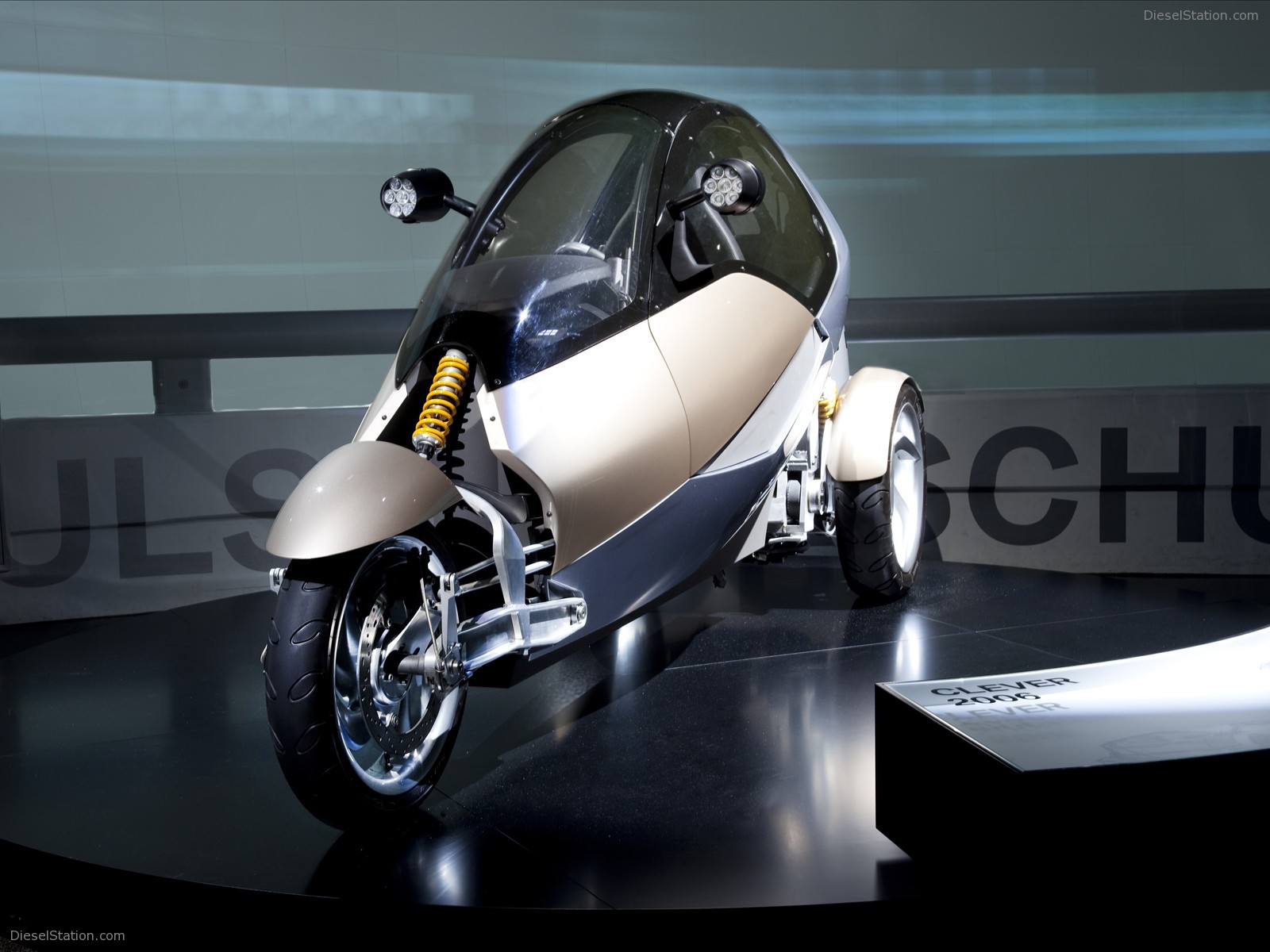 BMW Simple And Clever