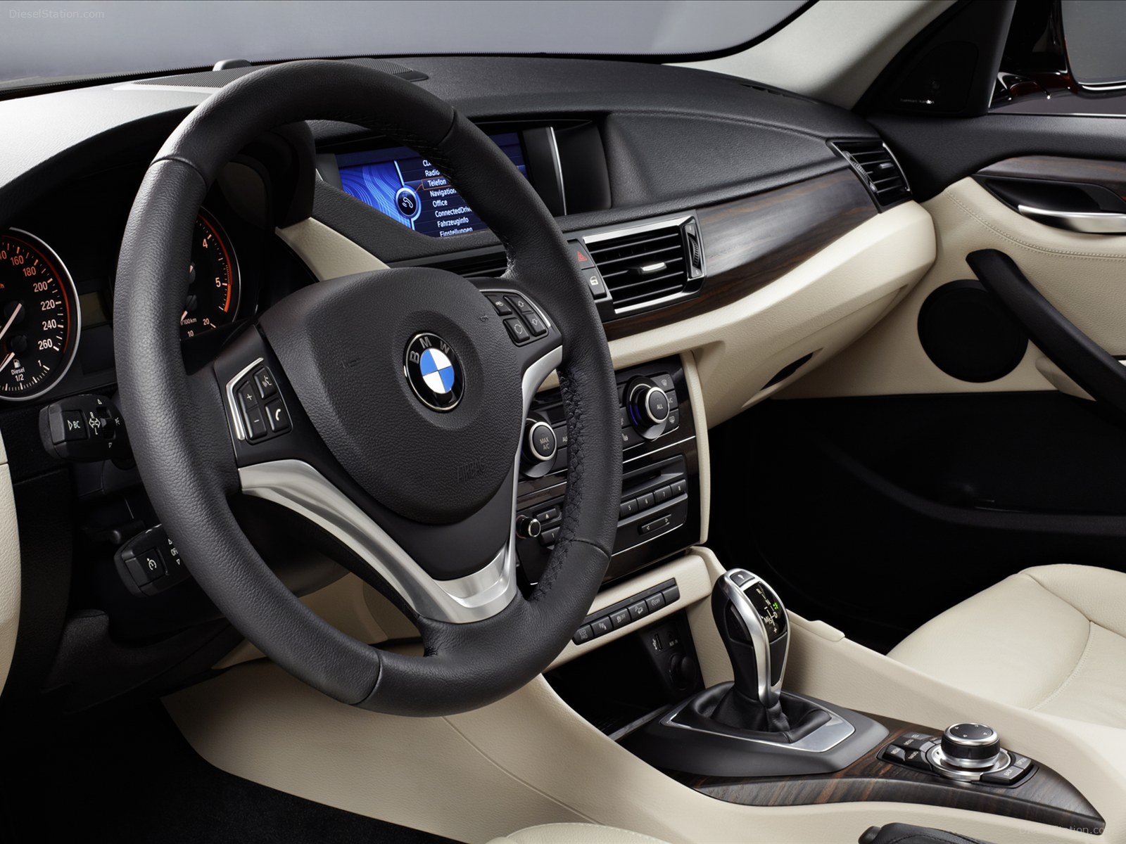 BMW X1 2013