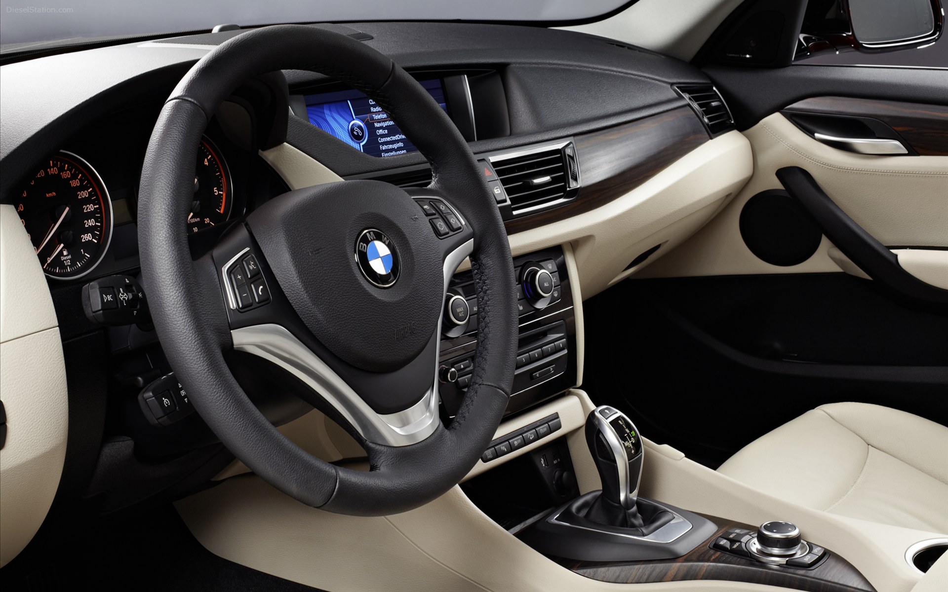 BMW X1 2013