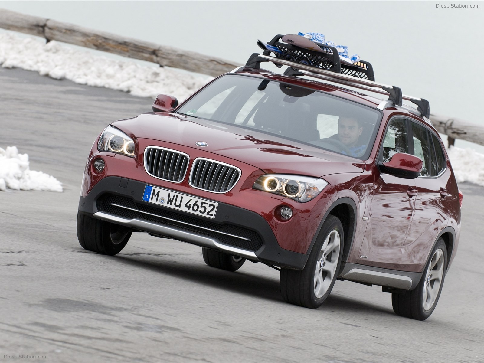 BMW X1 xDrive28i 2011