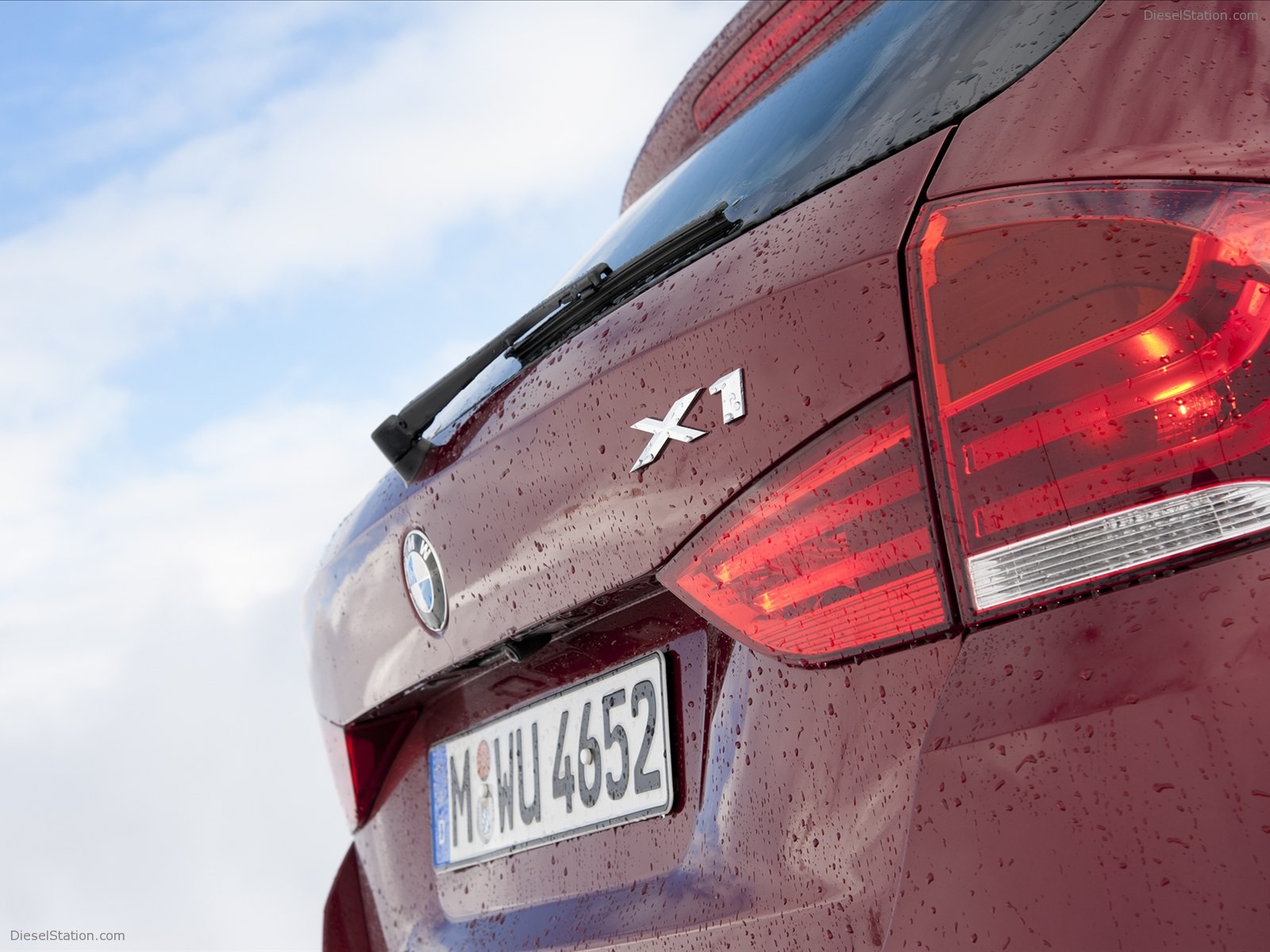 BMW X1 xDrive28i 2011