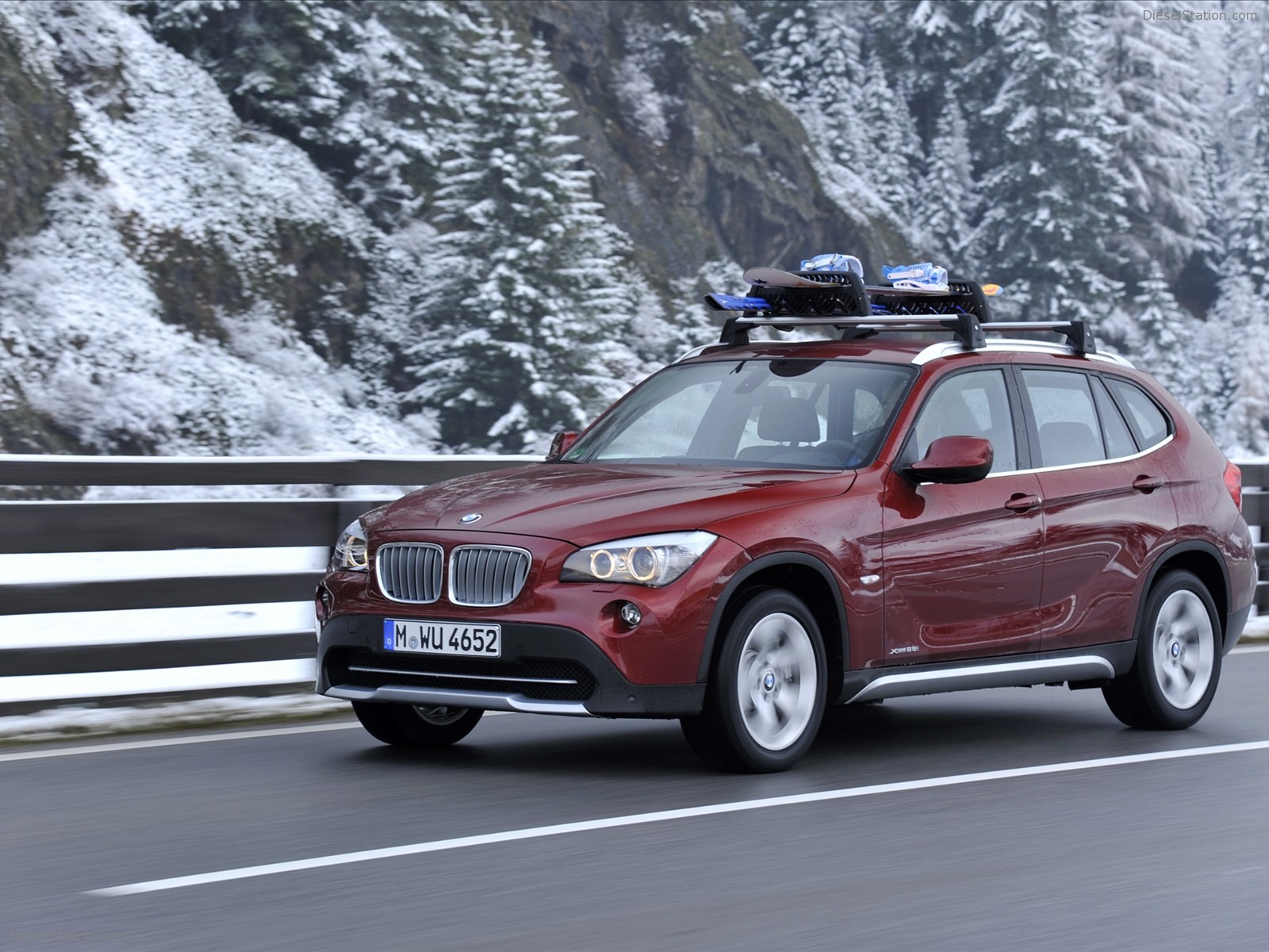 BMW X1 xDrive28i 2011