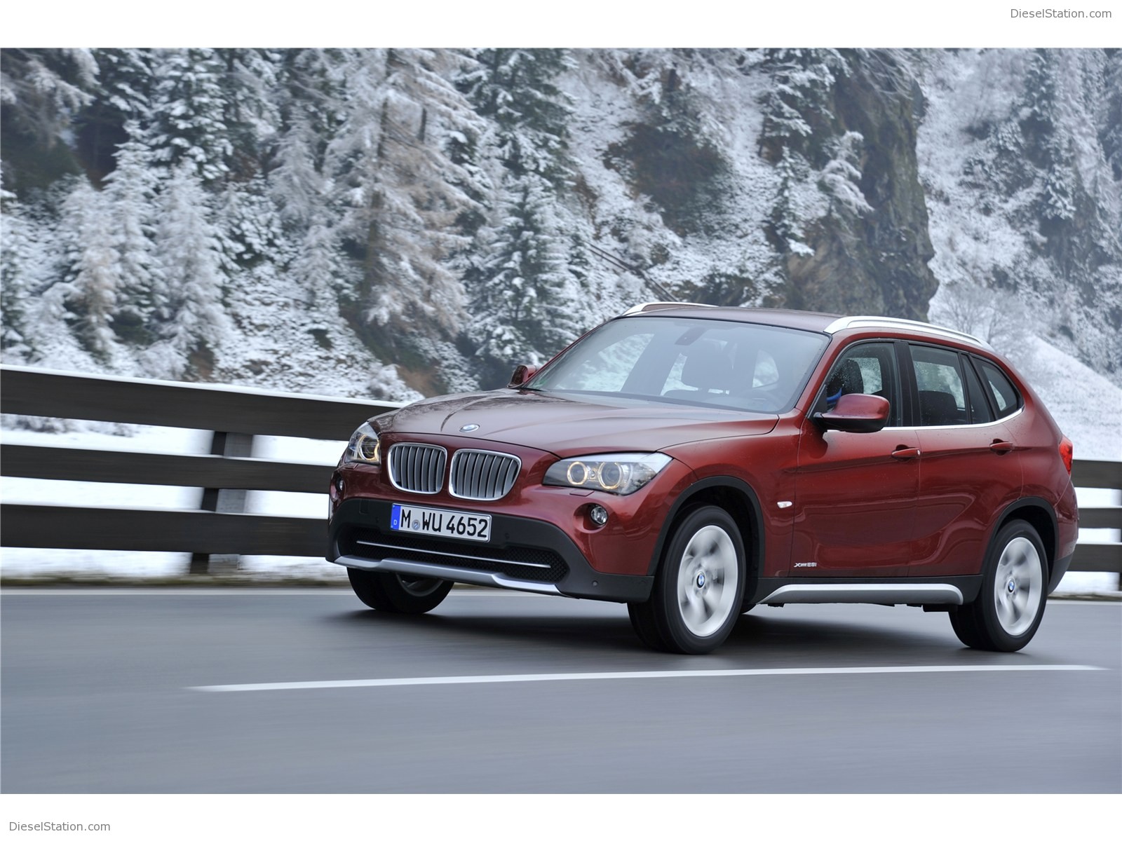 BMW X1 xDrive28i 2011