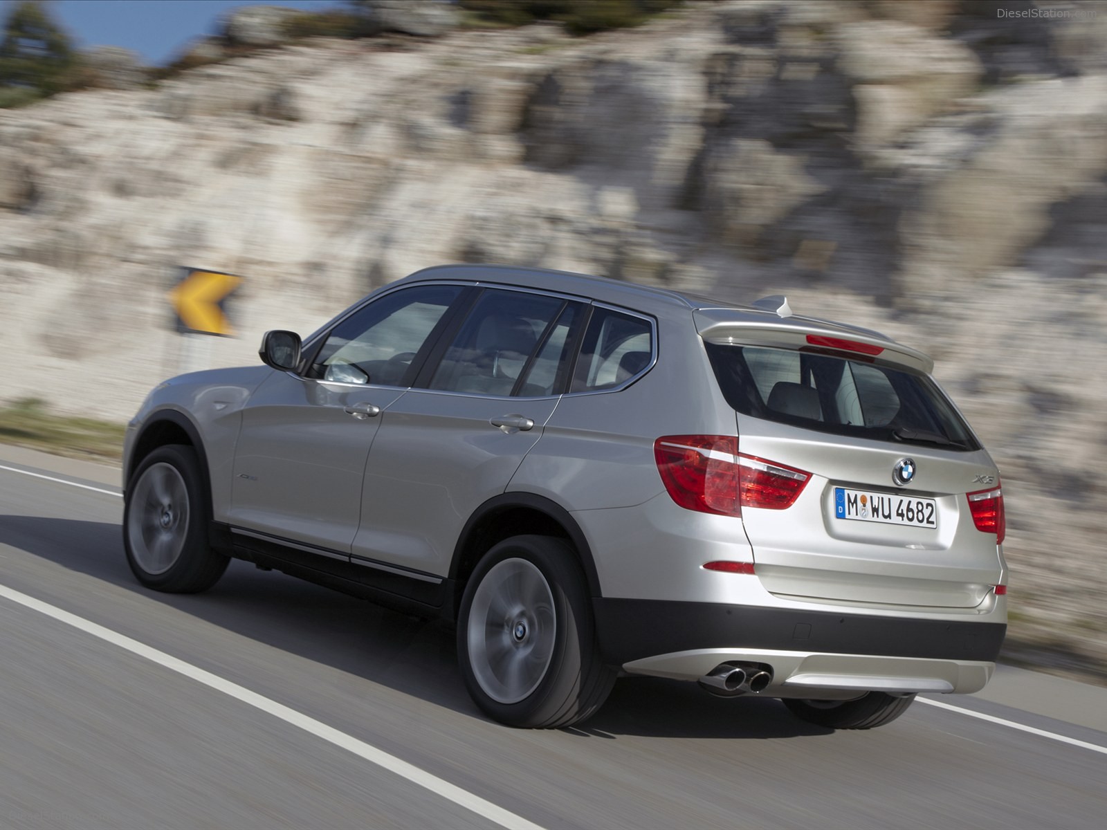 BMW X3 2011