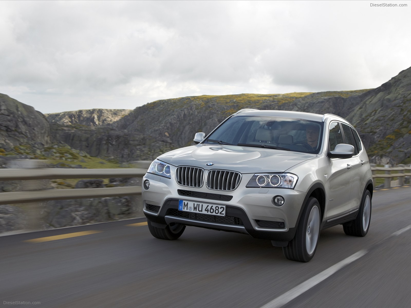BMW X3 2011