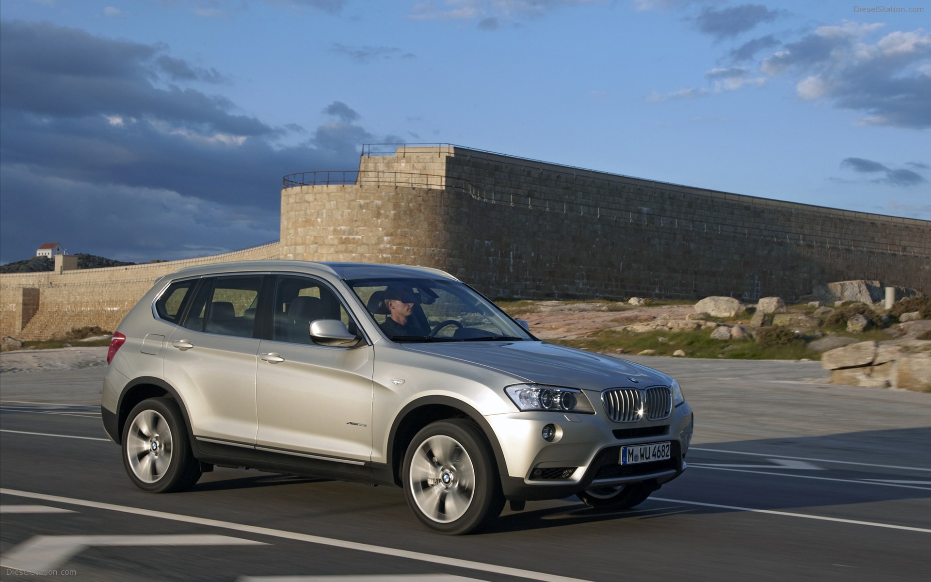 BMW X3 2011