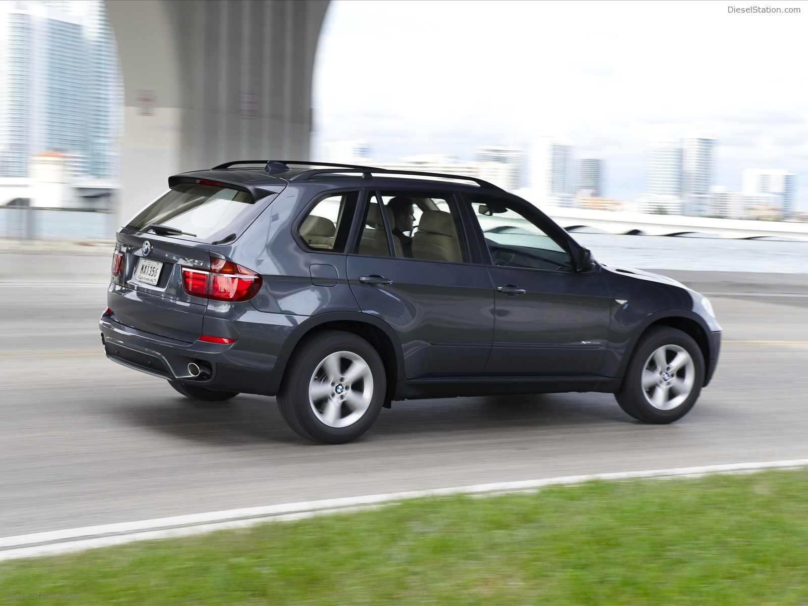 BMW X5 2011