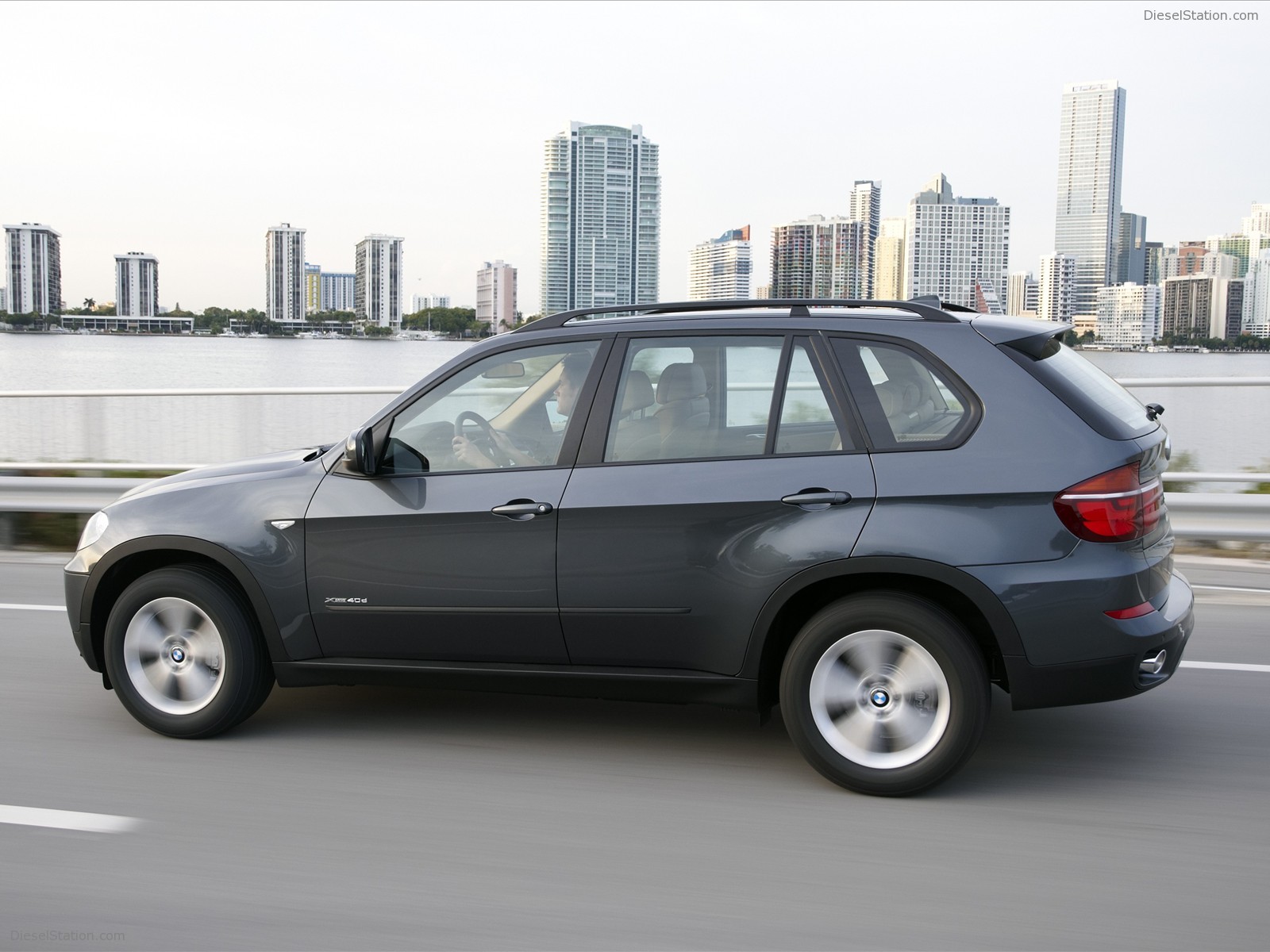 BMW X5 2011