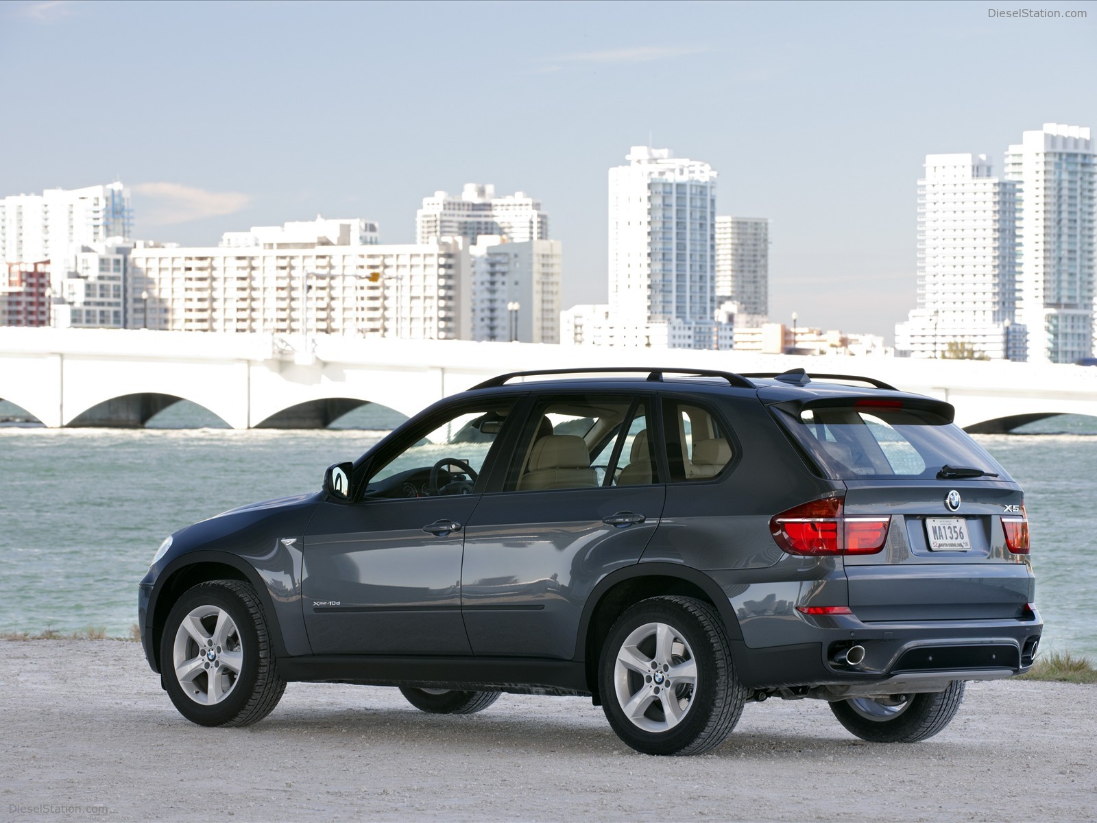 BMW X5 2011