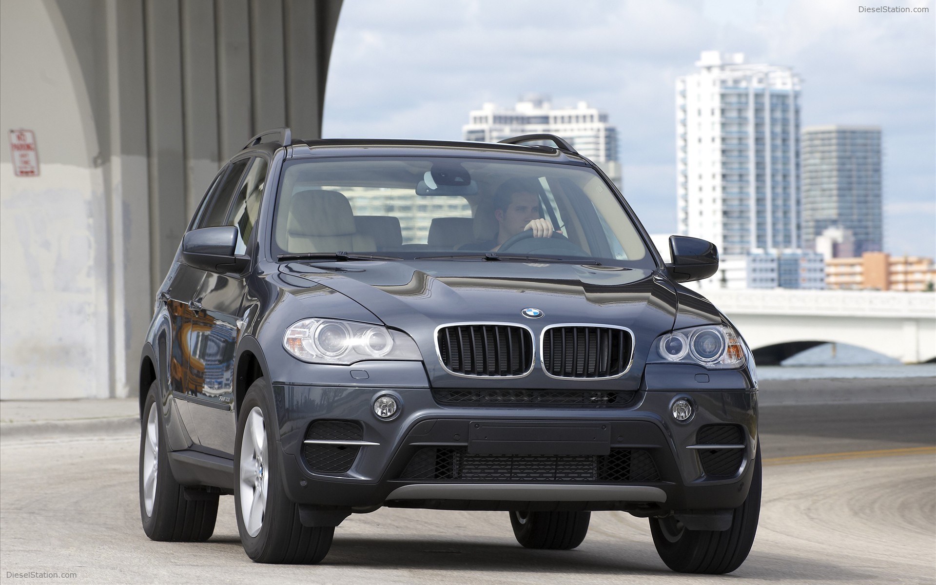 BMW X5 2011