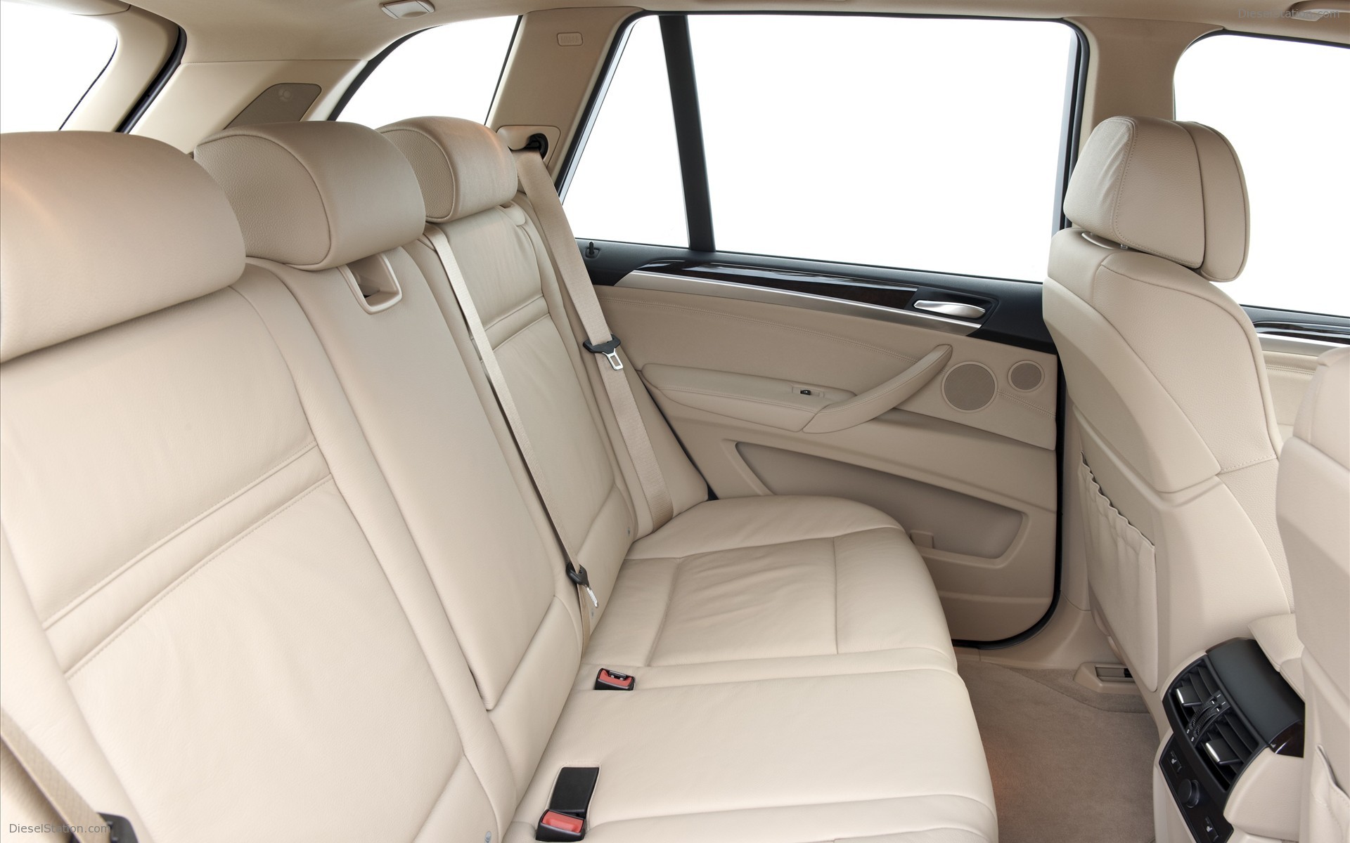 BMW X5 2011