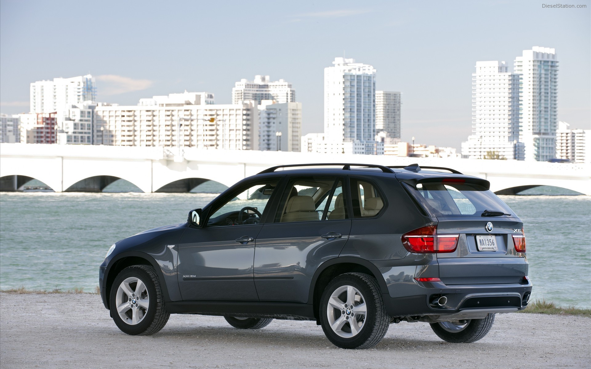 BMW X5 2011