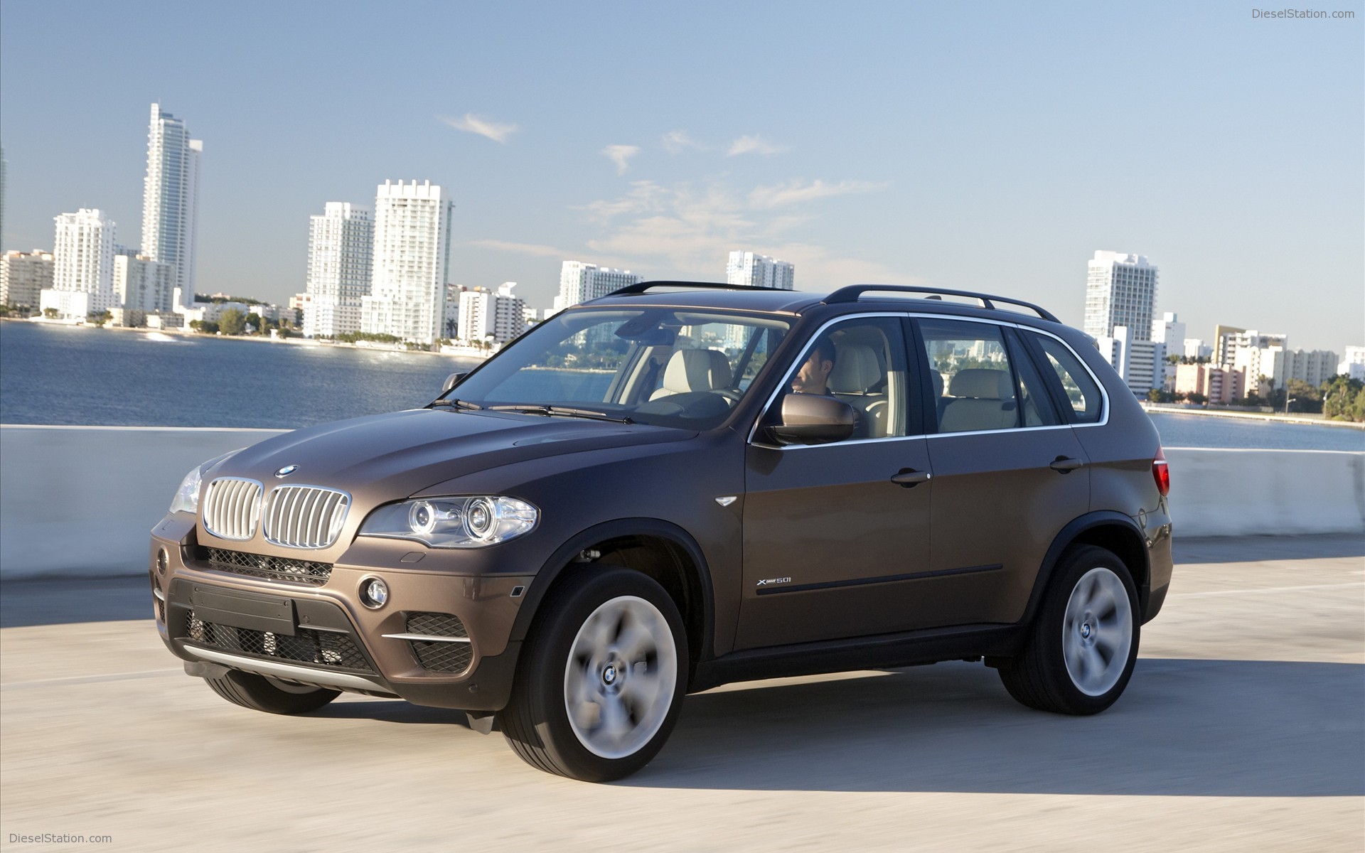 BMW X5 2011